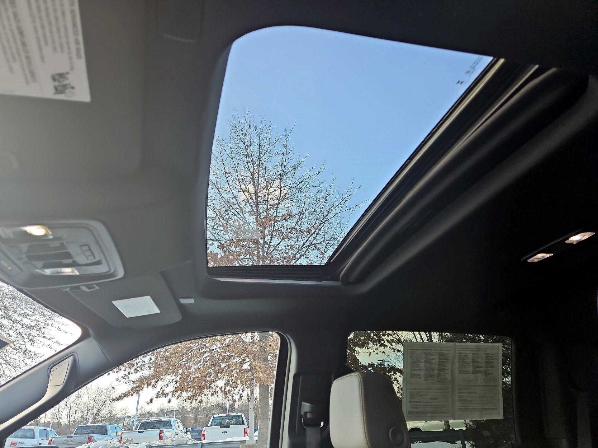 Thumbnail: 2023 Chevrolet Silverado 1500 - 18