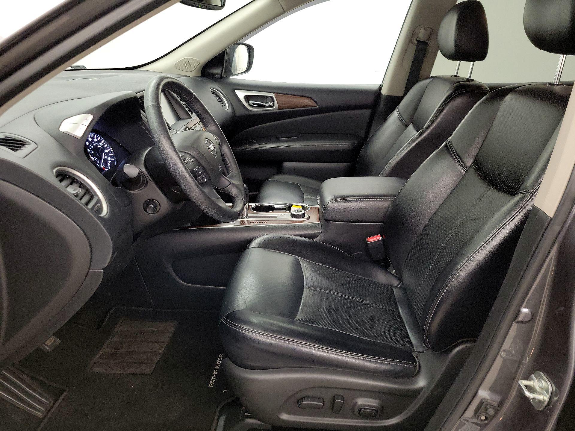 Thumbnail: 2020 Nissan Pathfinder - 11