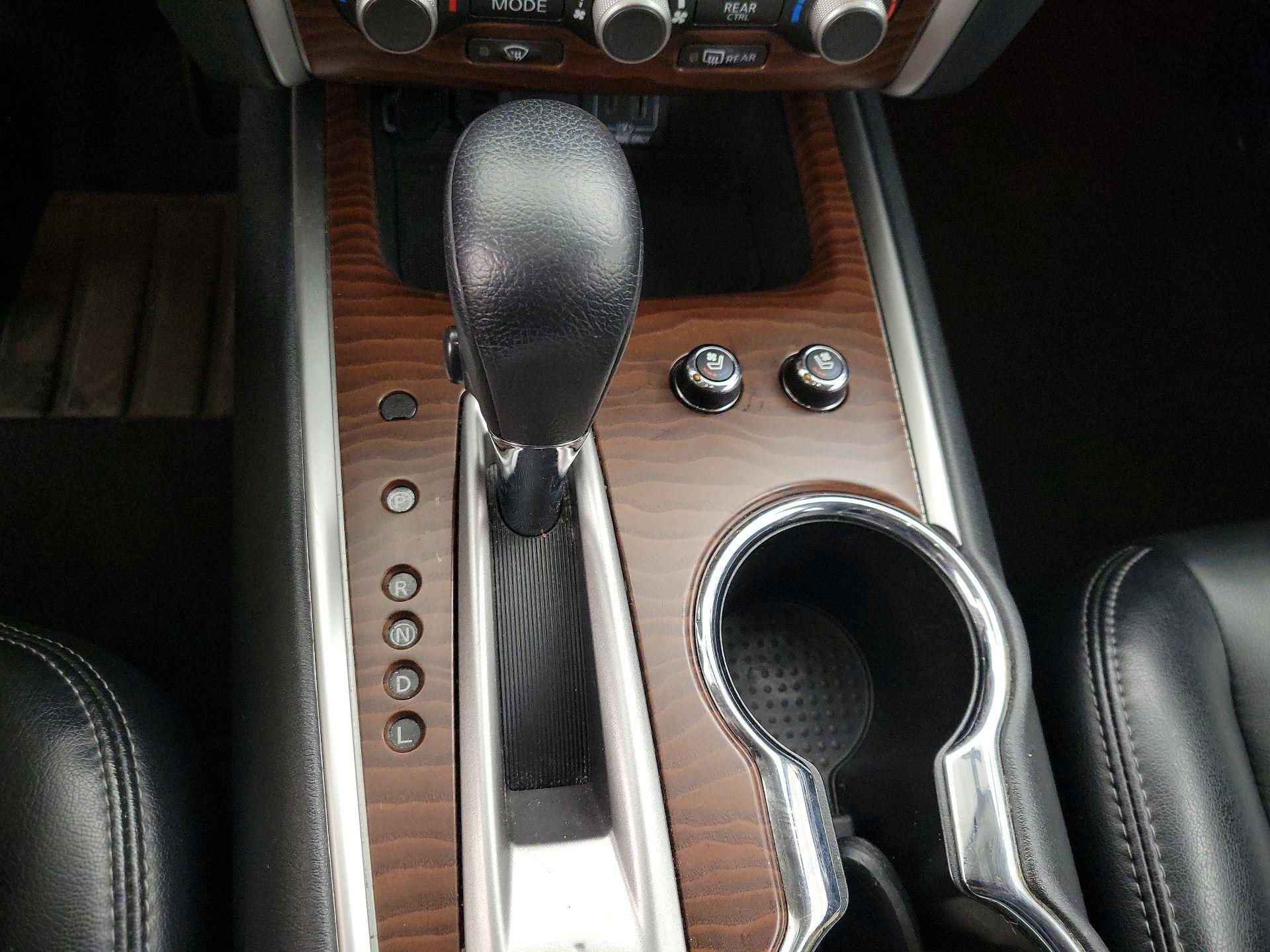 Thumbnail: 2020 Nissan Pathfinder - 18