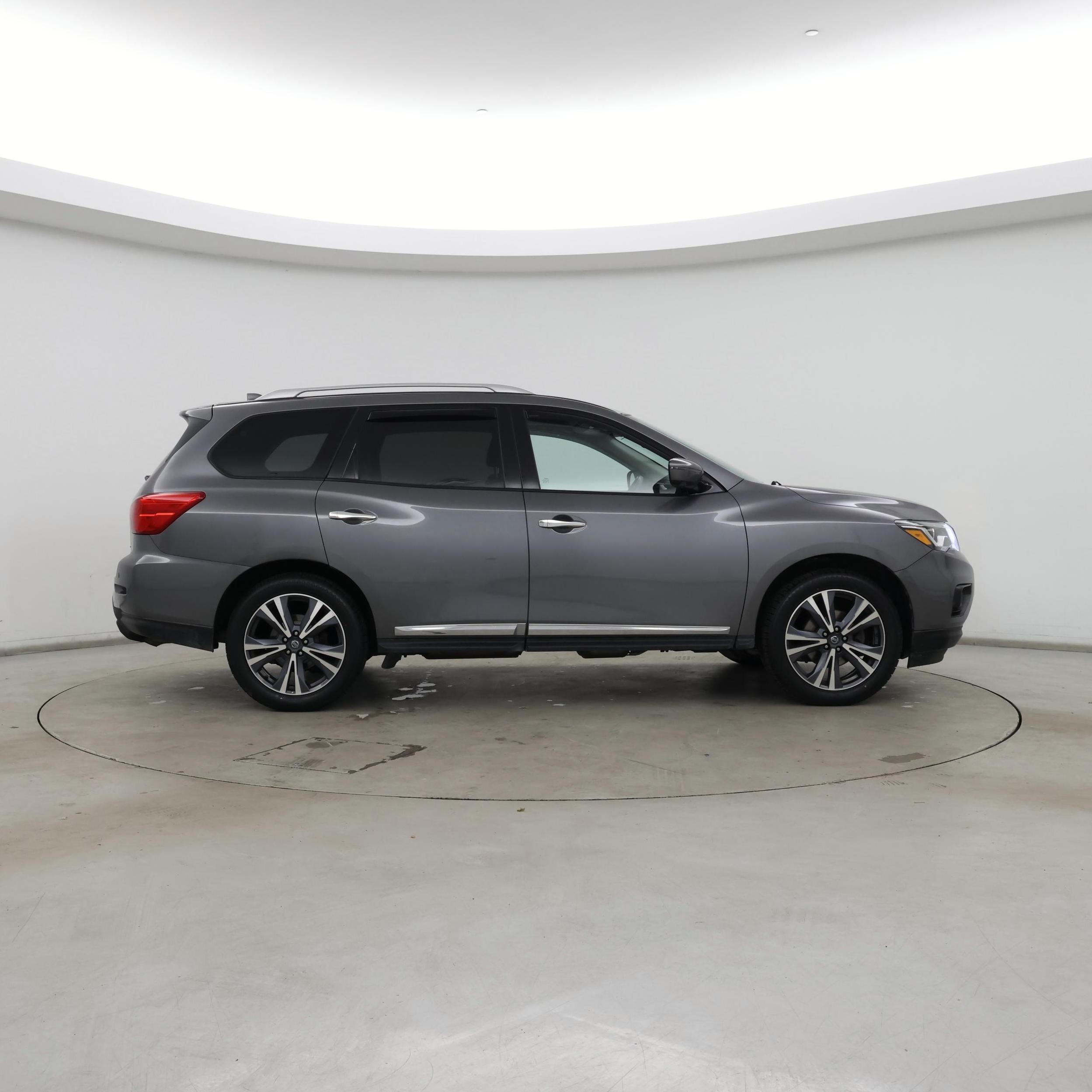 Thumbnail: 2020 Nissan Pathfinder - 7