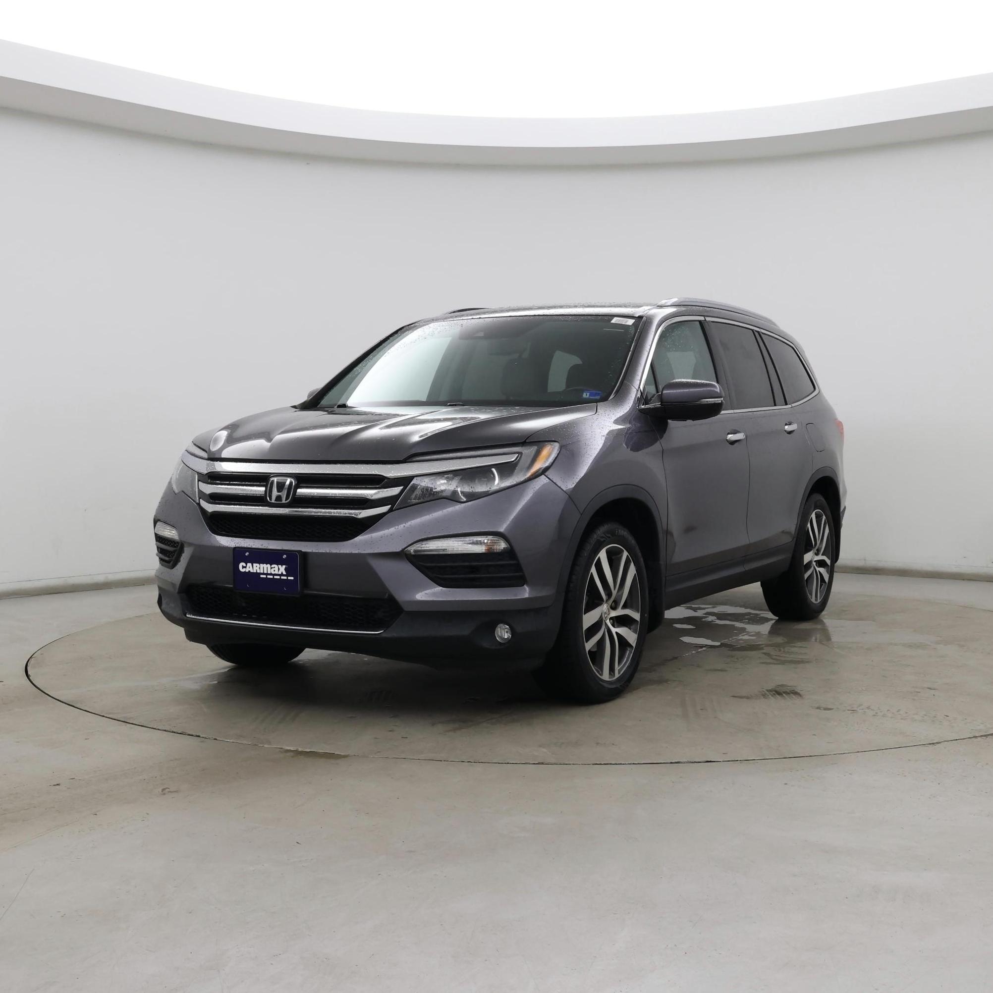 Thumbnail: 2017 Honda Pilot - 4