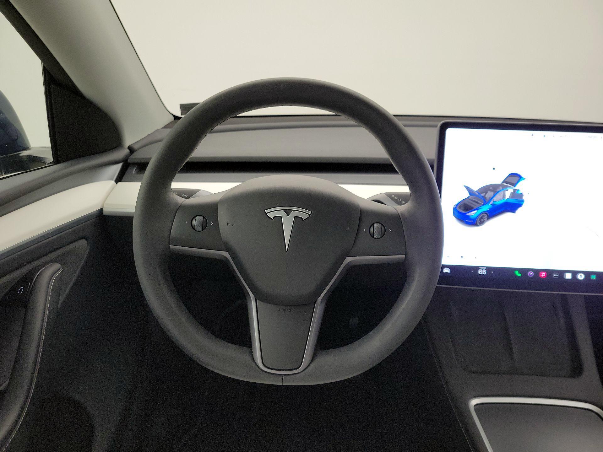 Thumbnail: 2024 Tesla Model Y - 10