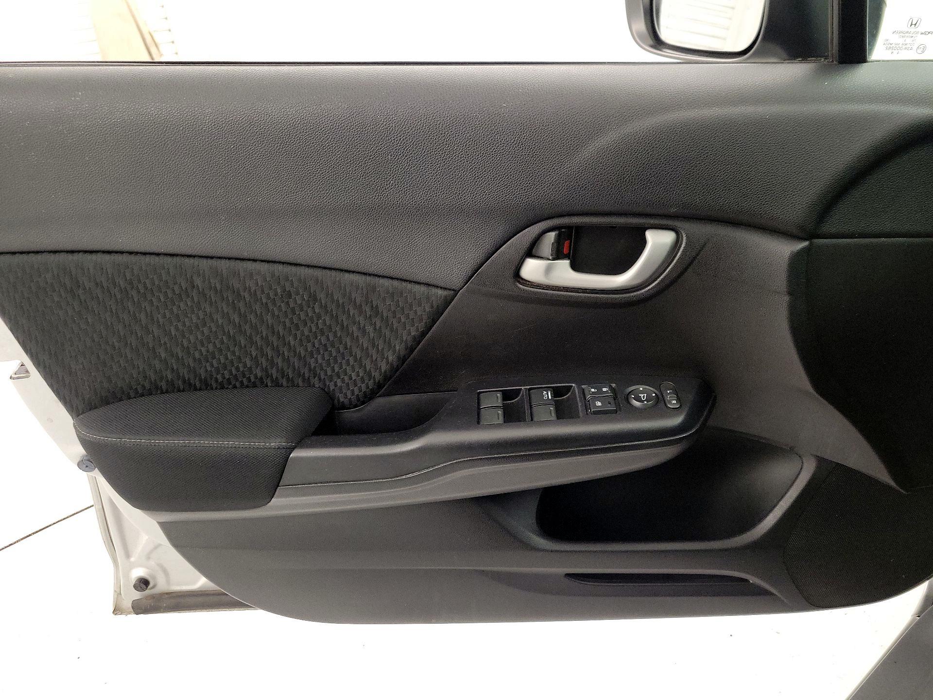 Thumbnail: 2015 Honda Civic - 12