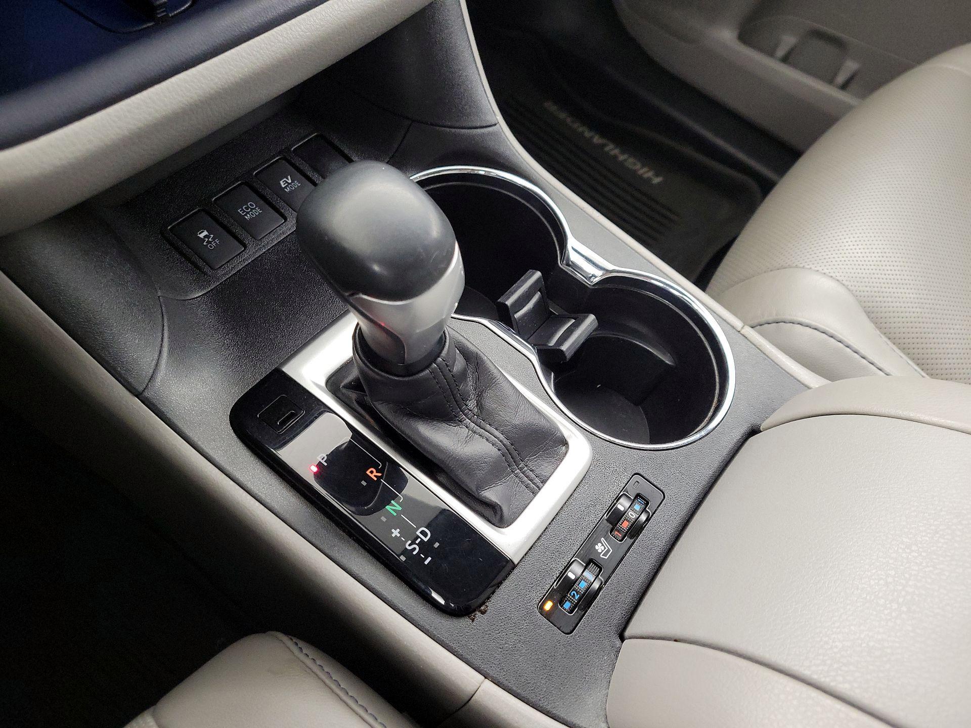 Thumbnail: 2017 Toyota Highlander - 17