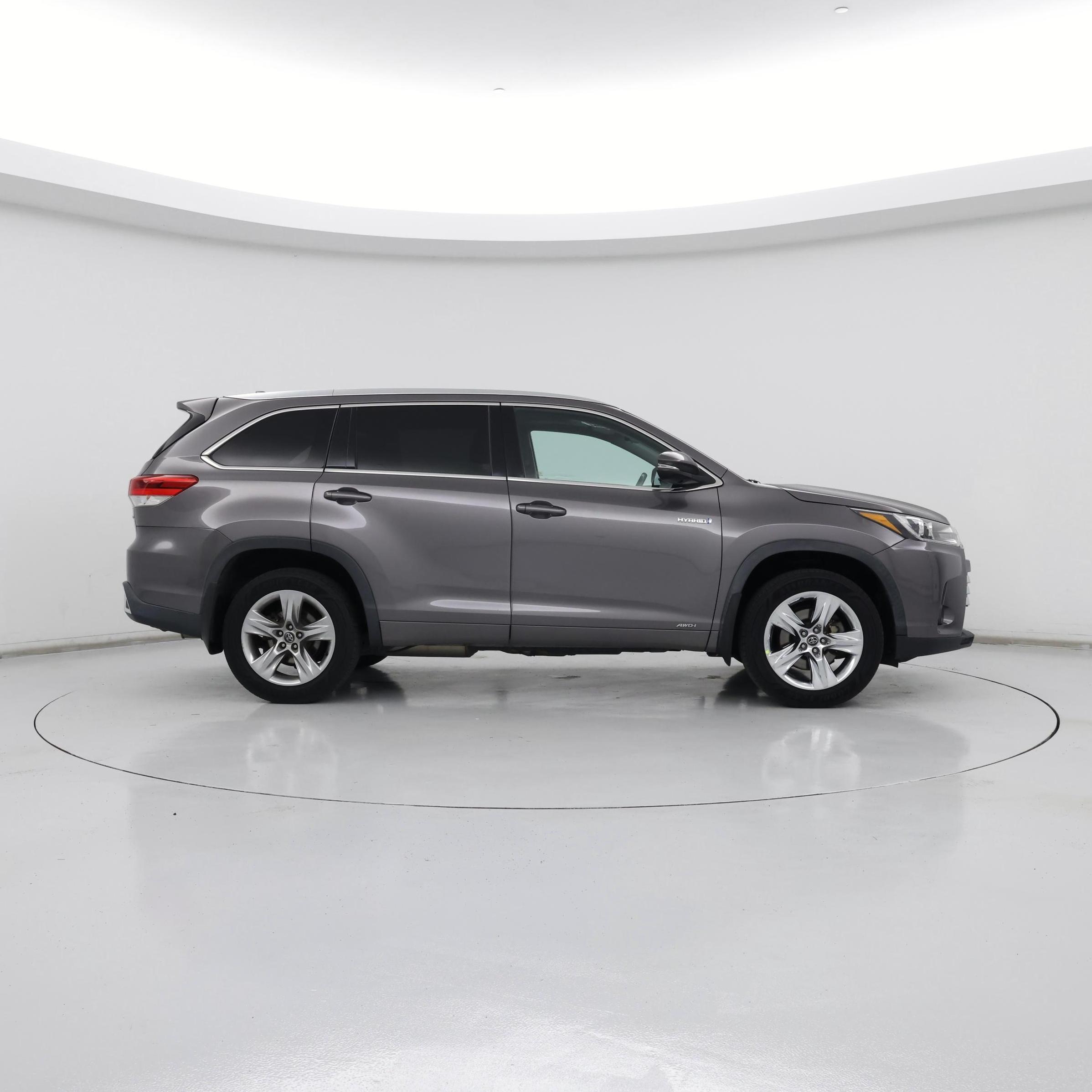 Thumbnail: 2017 Toyota Highlander - 7