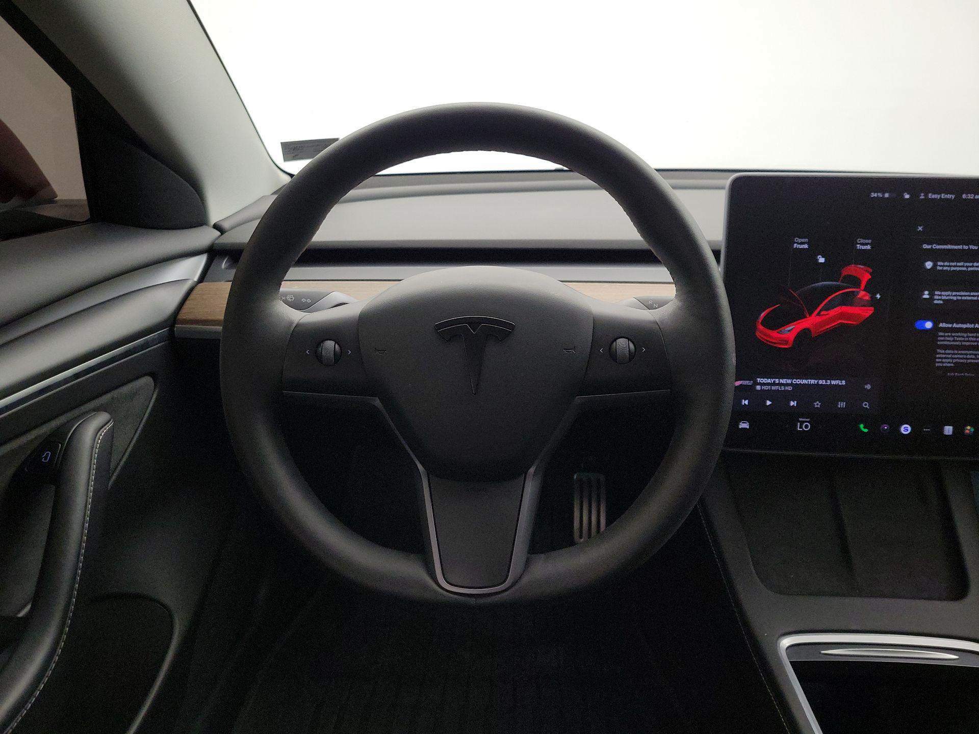 Thumbnail: 2022 Tesla Model 3 - 10