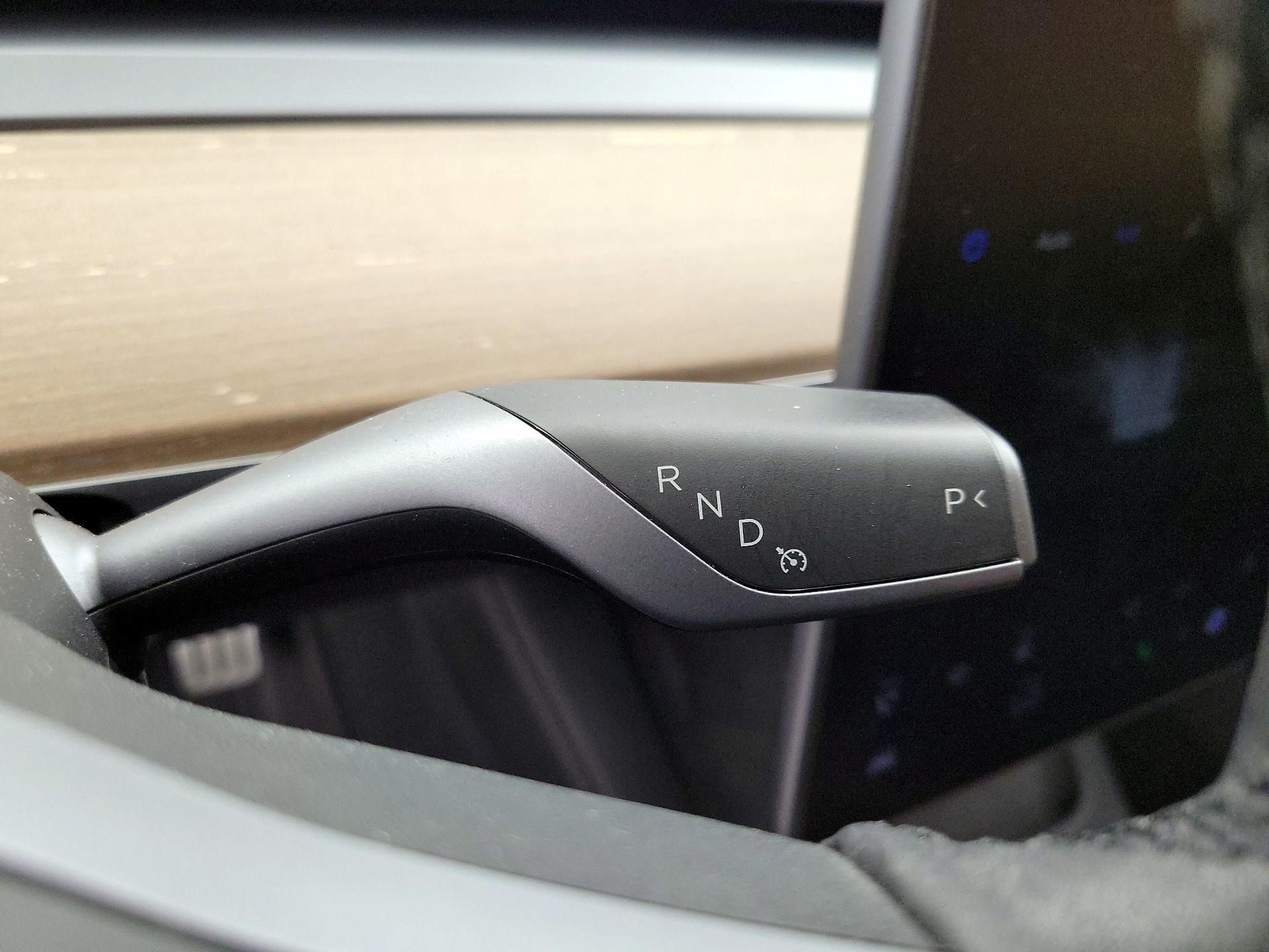 Thumbnail: 2022 Tesla Model 3 - 17