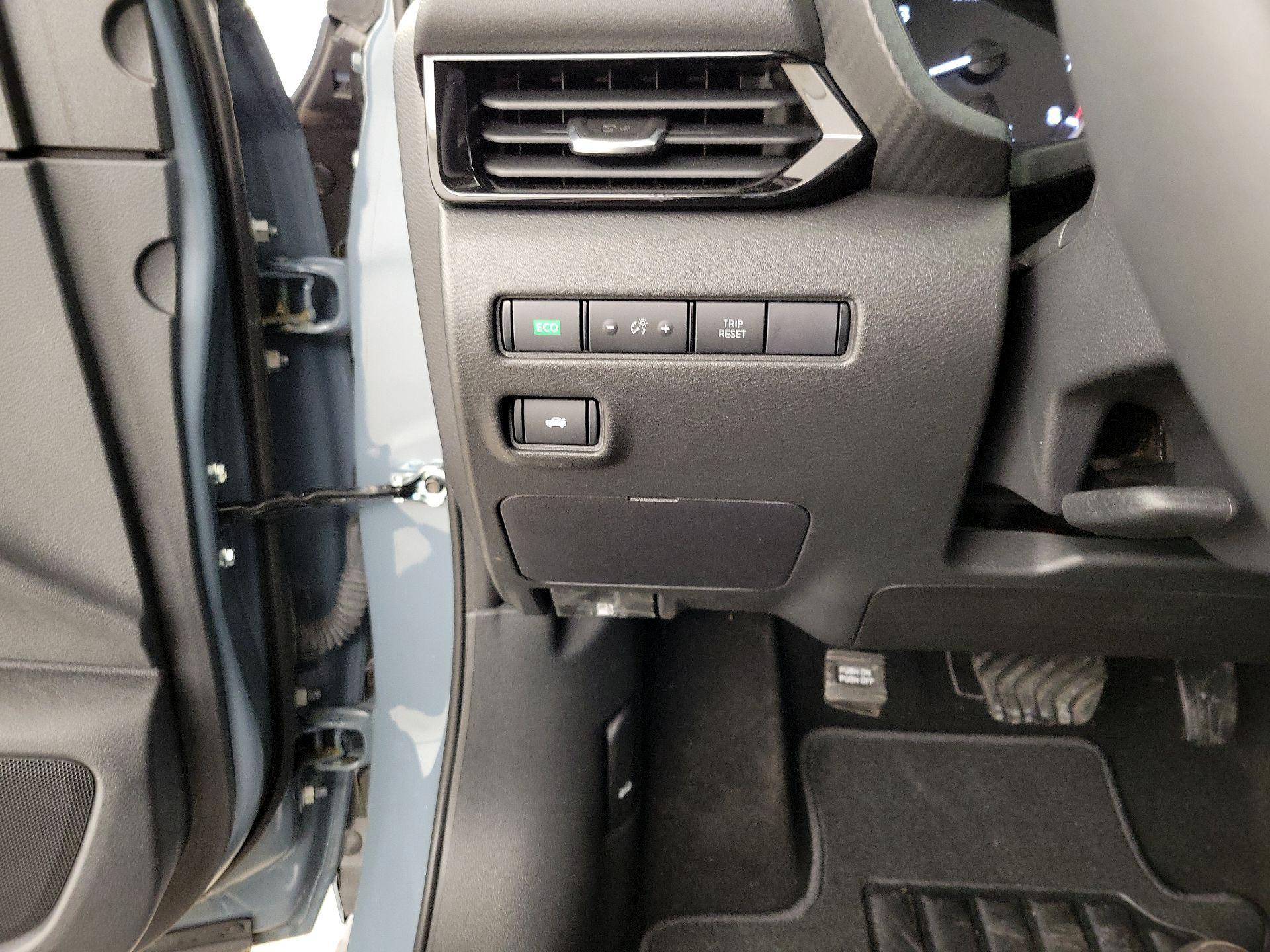 Thumbnail: 2024 Nissan Sentra - 13