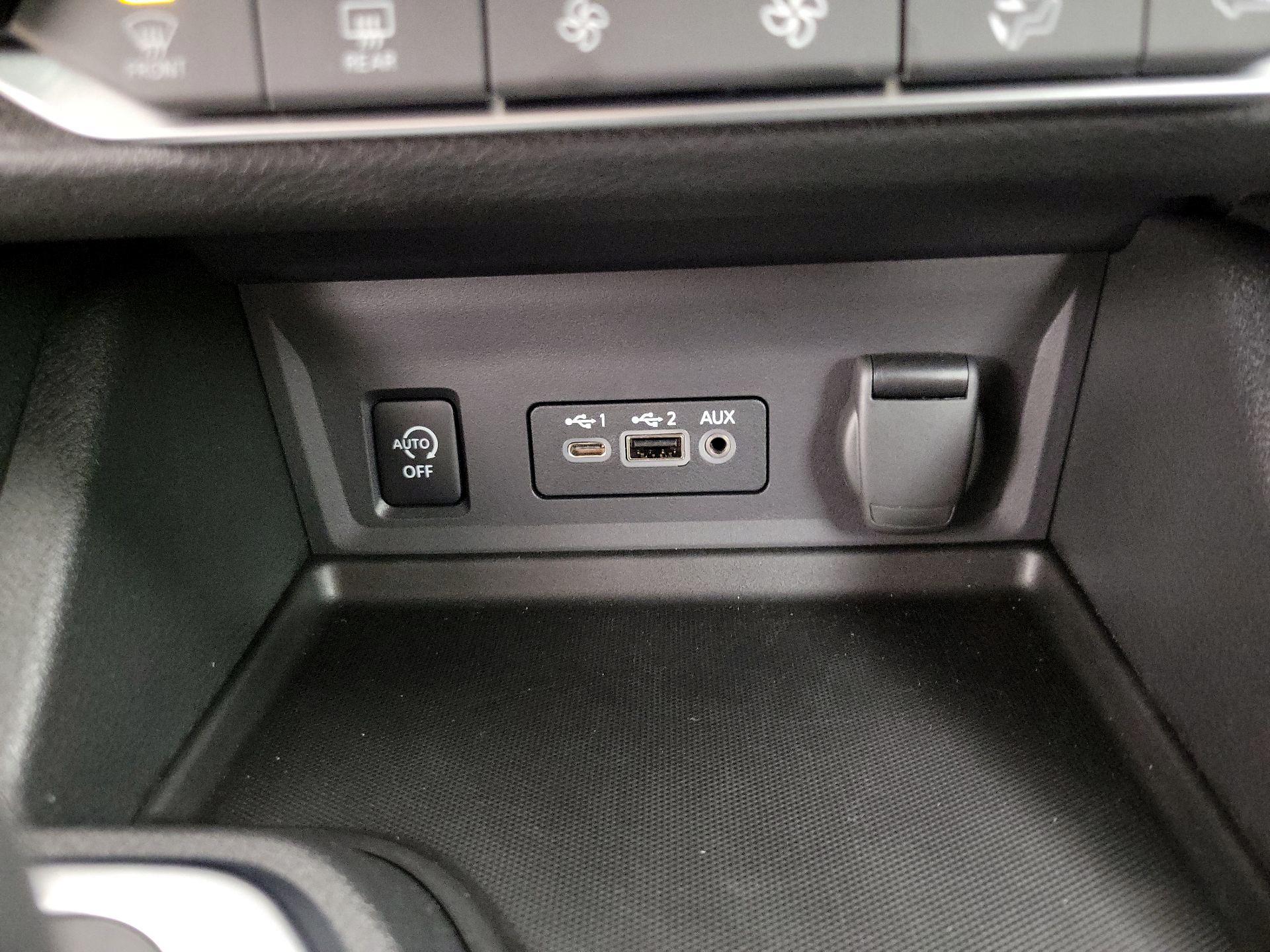 Thumbnail: 2024 Nissan Sentra - 18