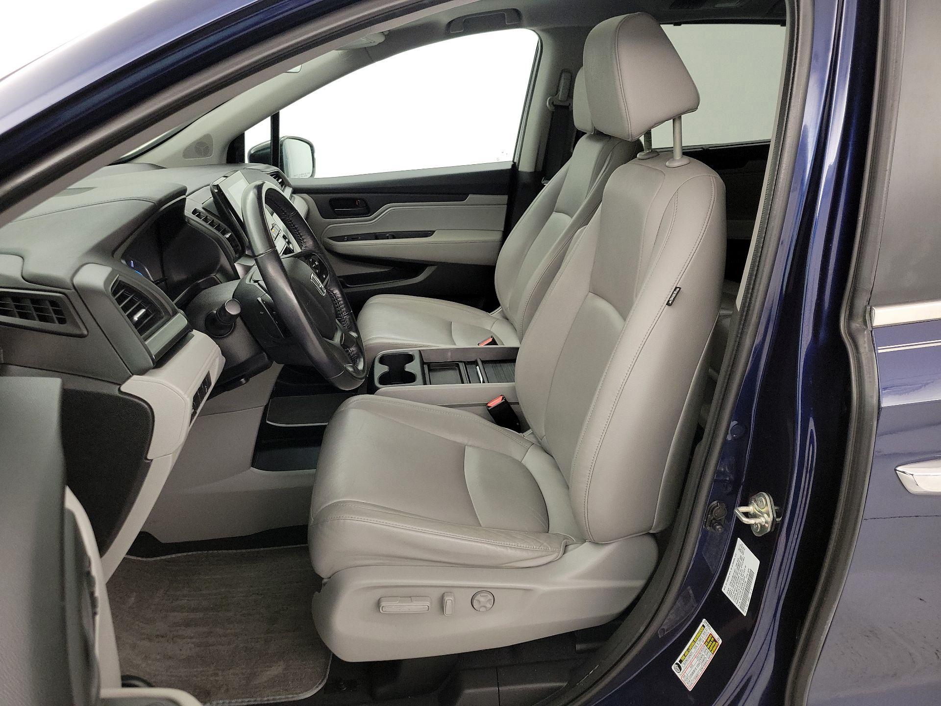 Thumbnail: 2019 Honda Odyssey - 11