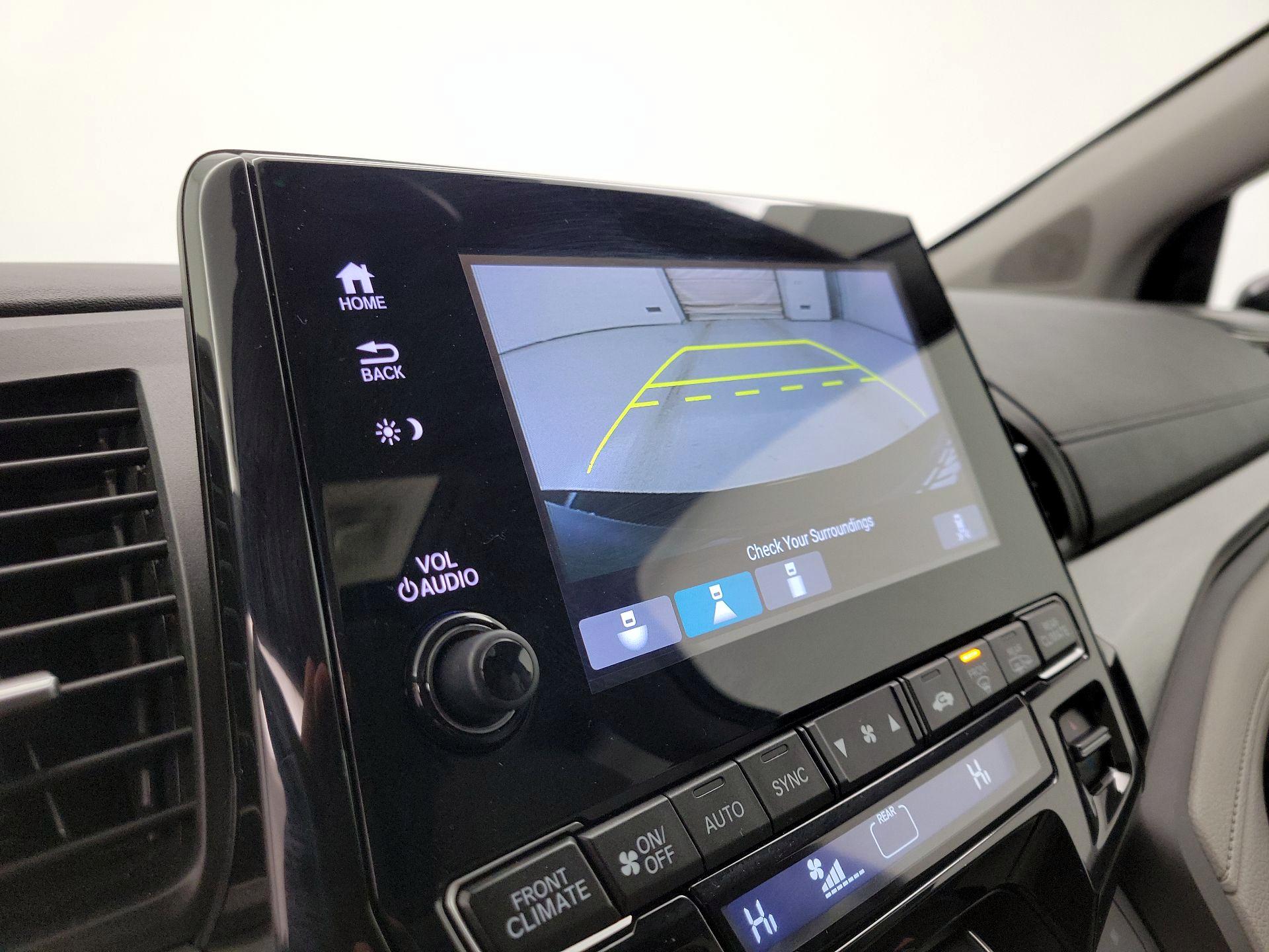 Thumbnail: 2019 Honda Odyssey - 14