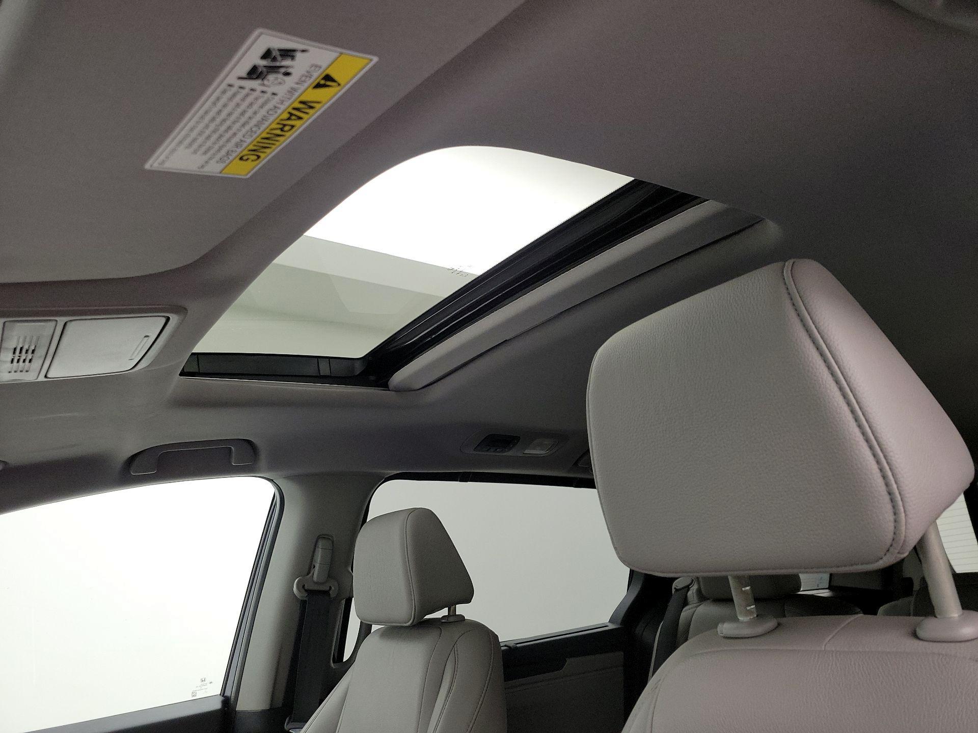 Thumbnail: 2019 Honda Odyssey - 19