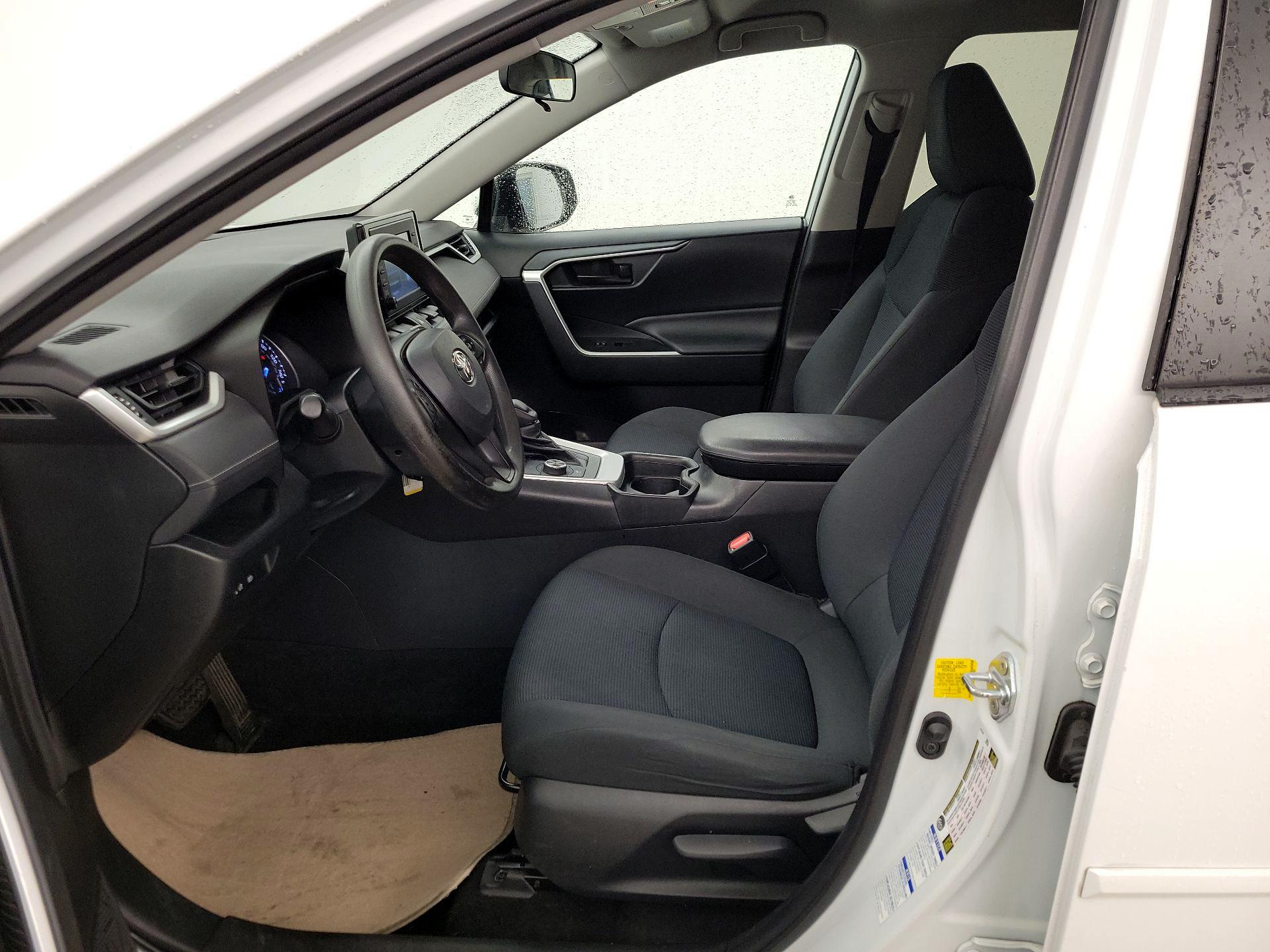 Thumbnail: 2019 Toyota RAV4 - 11