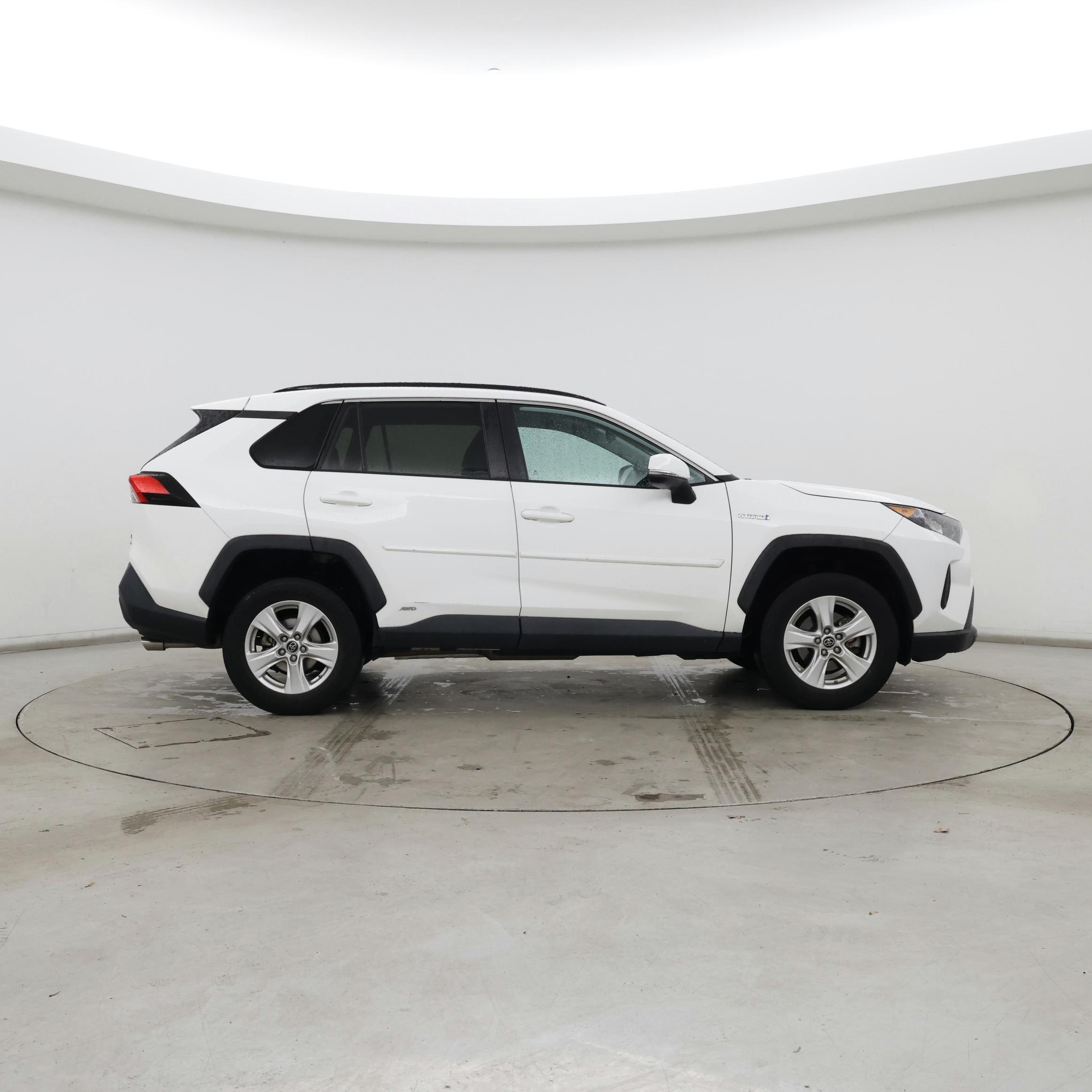 Thumbnail: 2019 Toyota RAV4 - 7