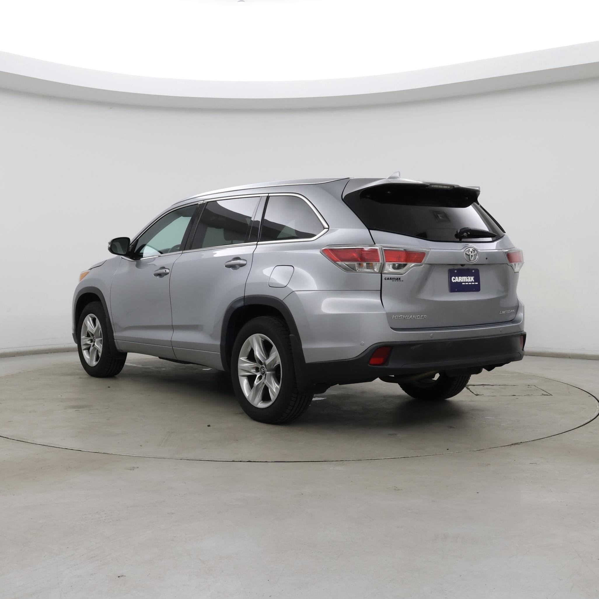 Thumbnail: 2016 Toyota Highlander - 2
