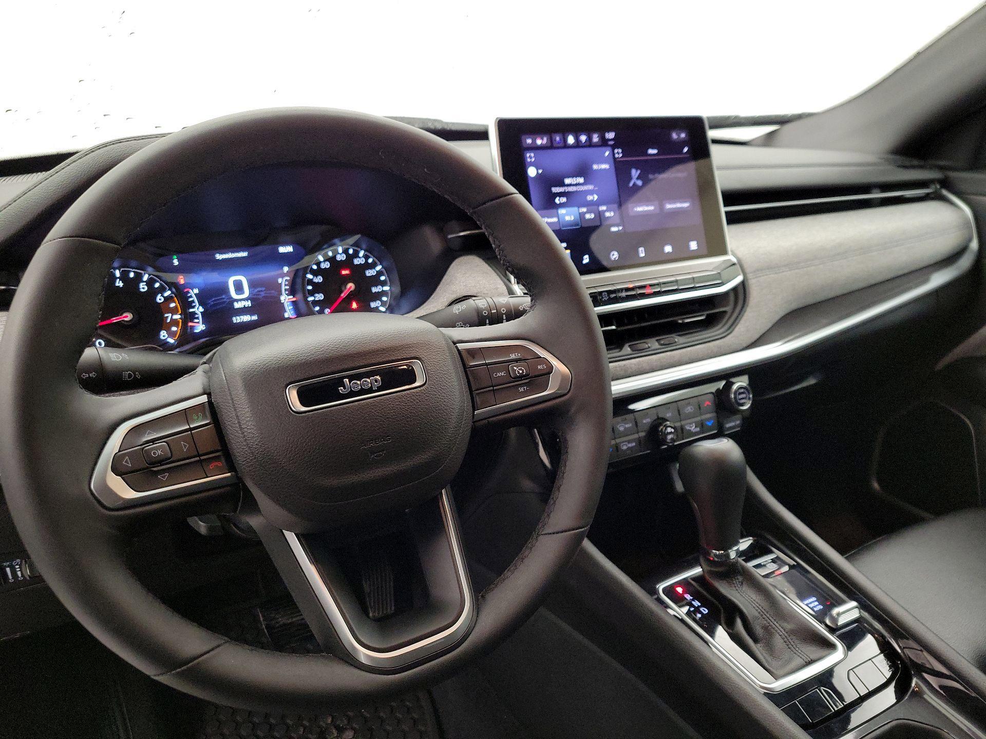 Thumbnail: 2024 Jeep Compass - 9