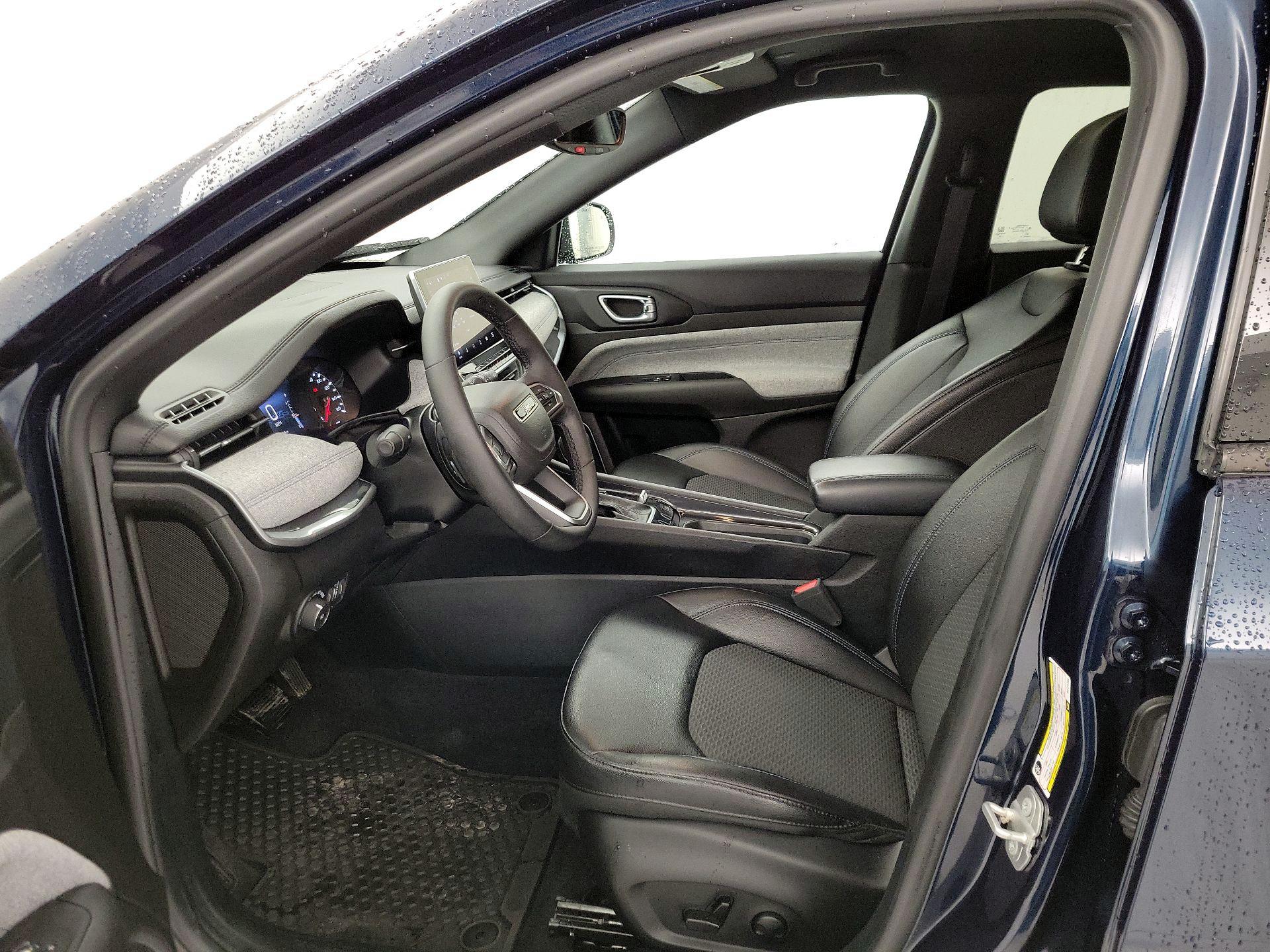 Thumbnail: 2024 Jeep Compass - 11