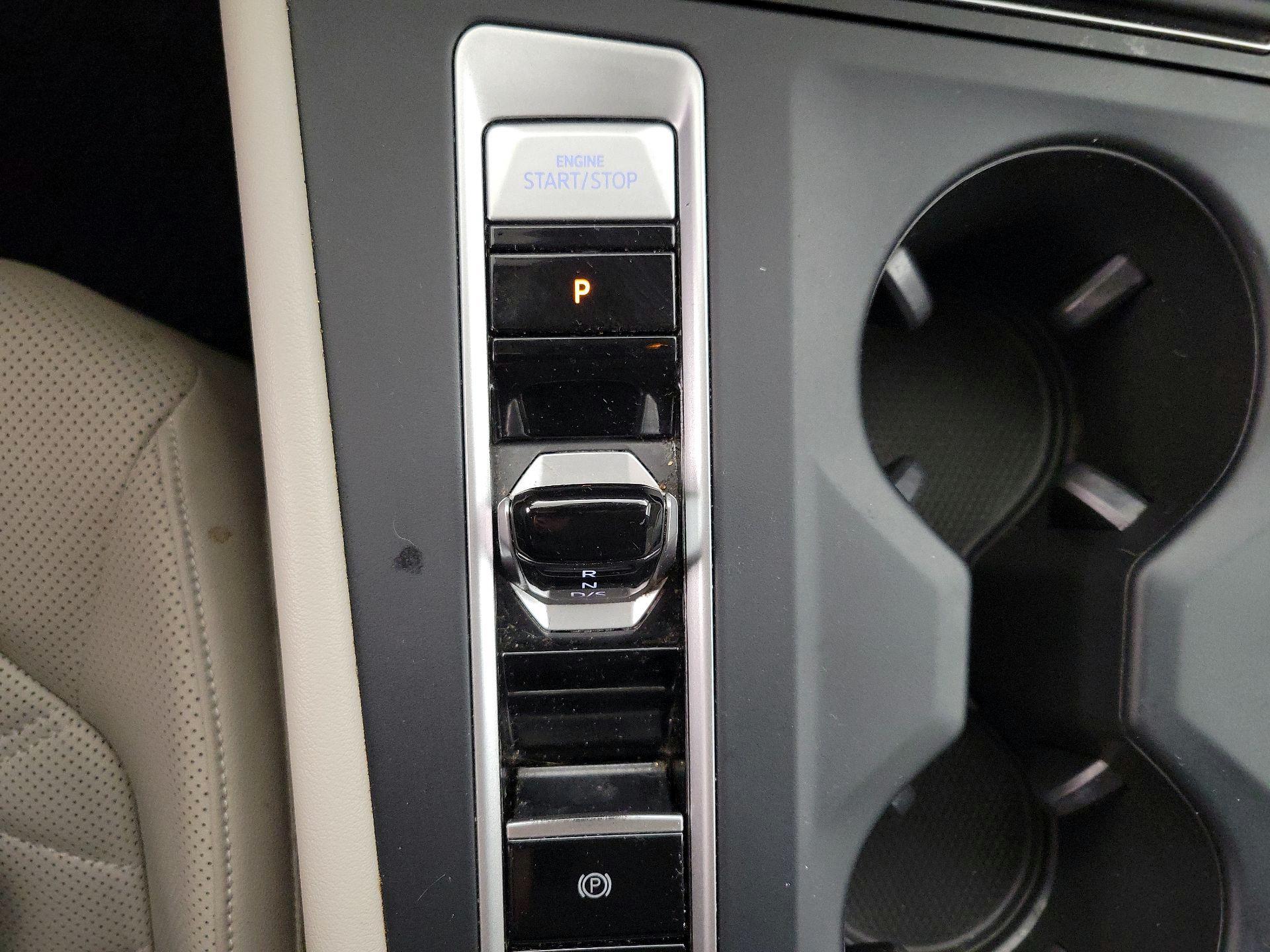 Thumbnail: 2024 Volkswagen Atlas - 17