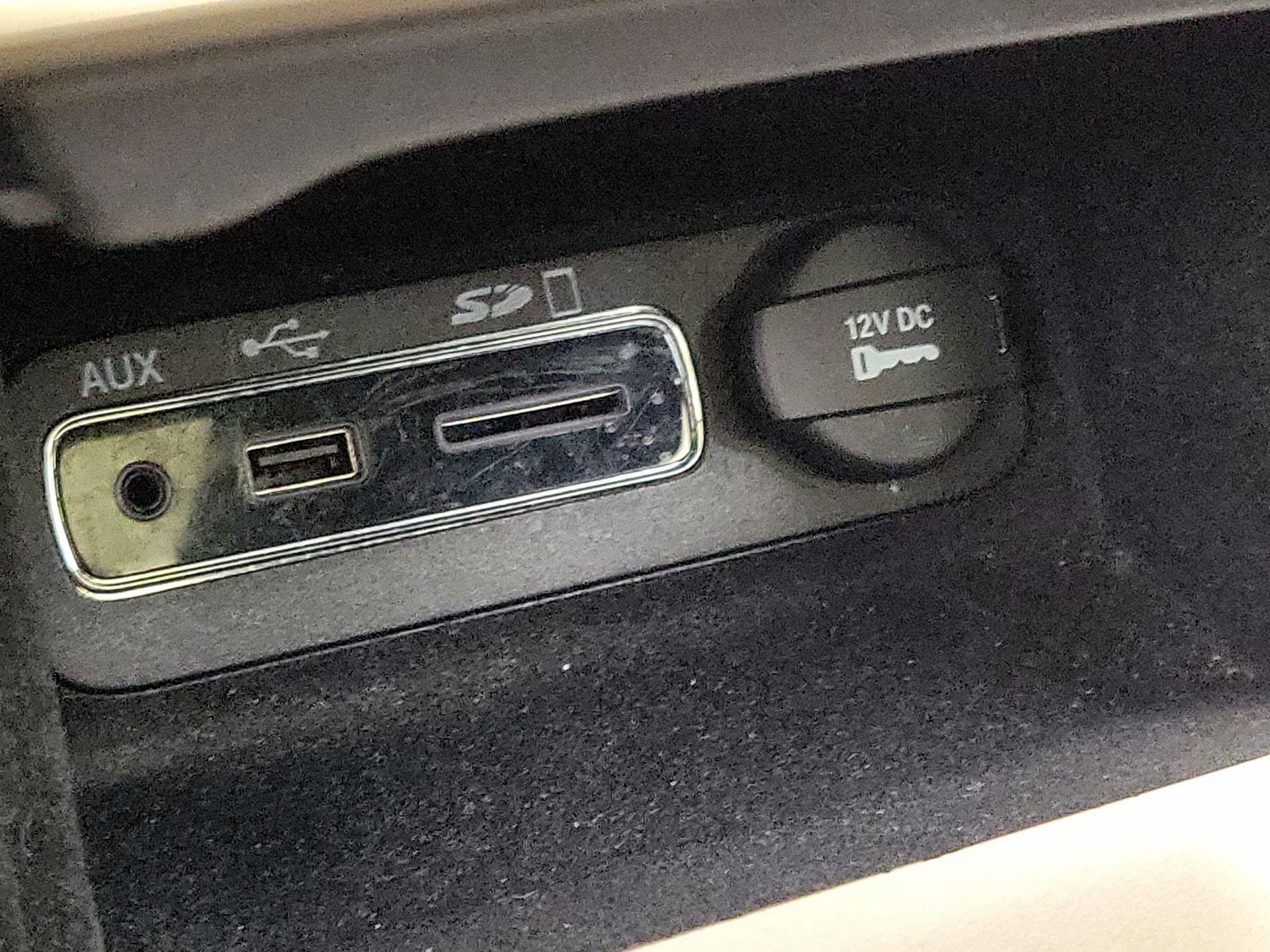 Thumbnail: 2014 Jeep Grand Cherokee - 19