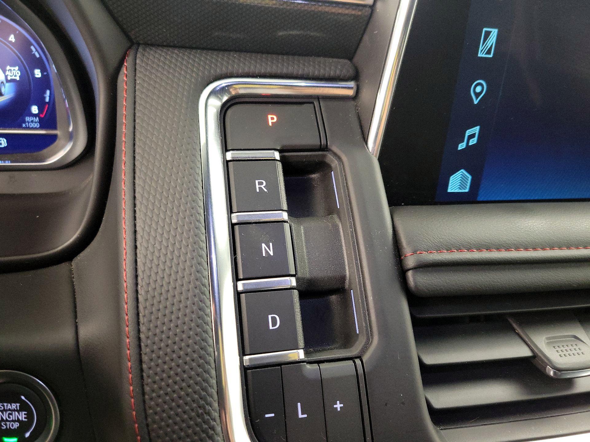 Thumbnail: 2024 Chevrolet Tahoe - 17