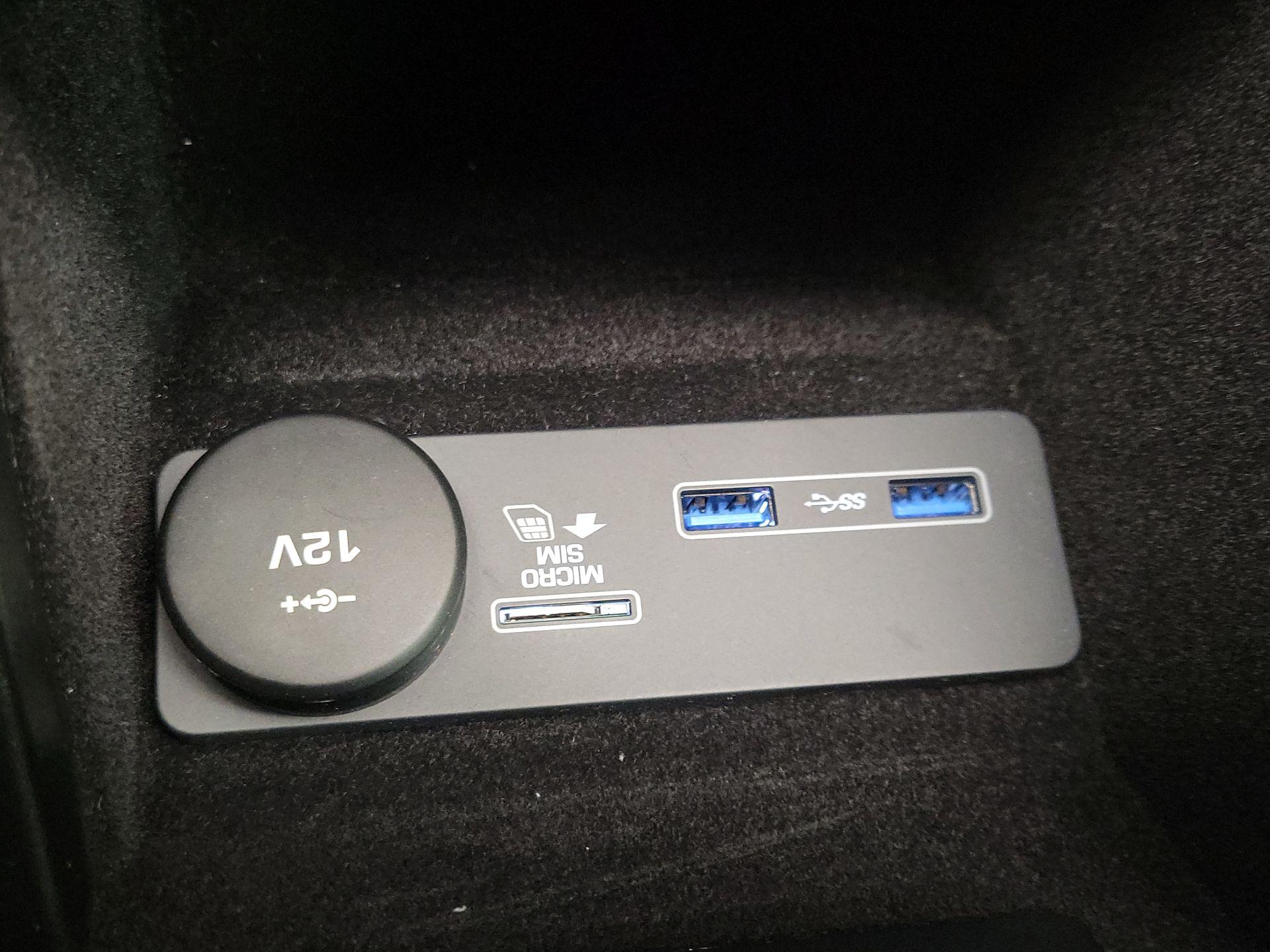 Thumbnail: 2021 Jaguar F-Type - 19