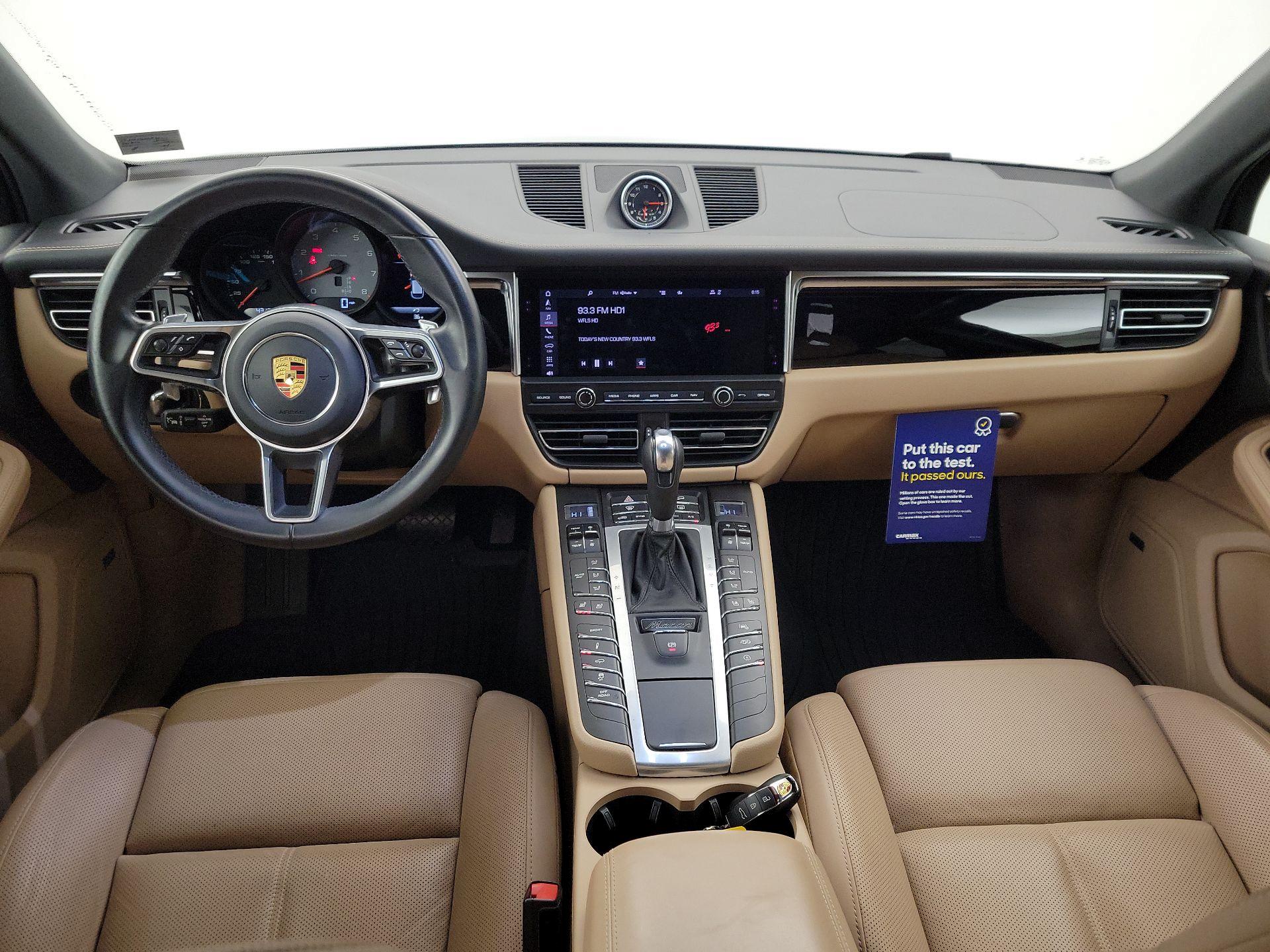 Thumbnail: 2021 Porsche Macan - 9