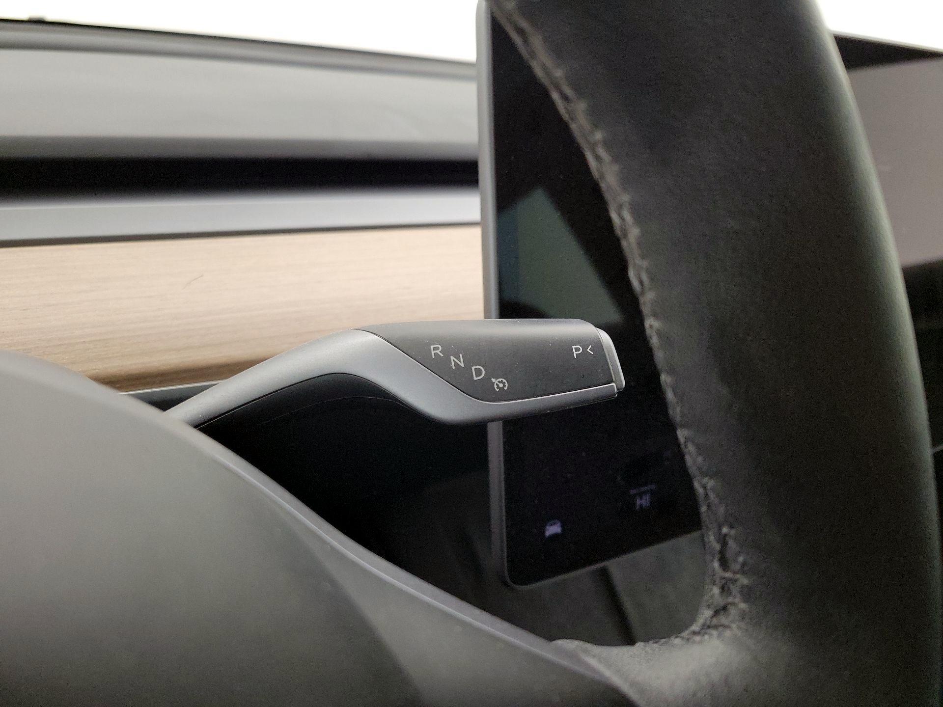 Thumbnail: 2023 Tesla Model 3 - 17