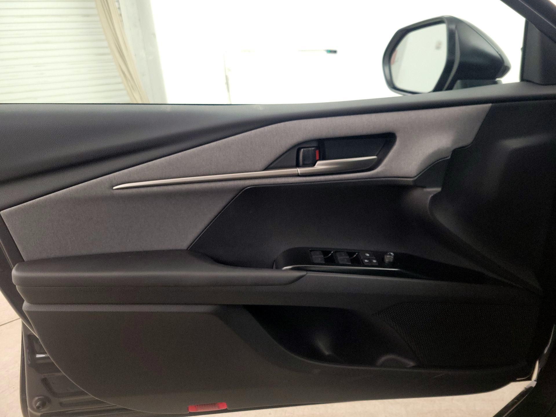 Thumbnail: 2026 Toyota Camry - 12