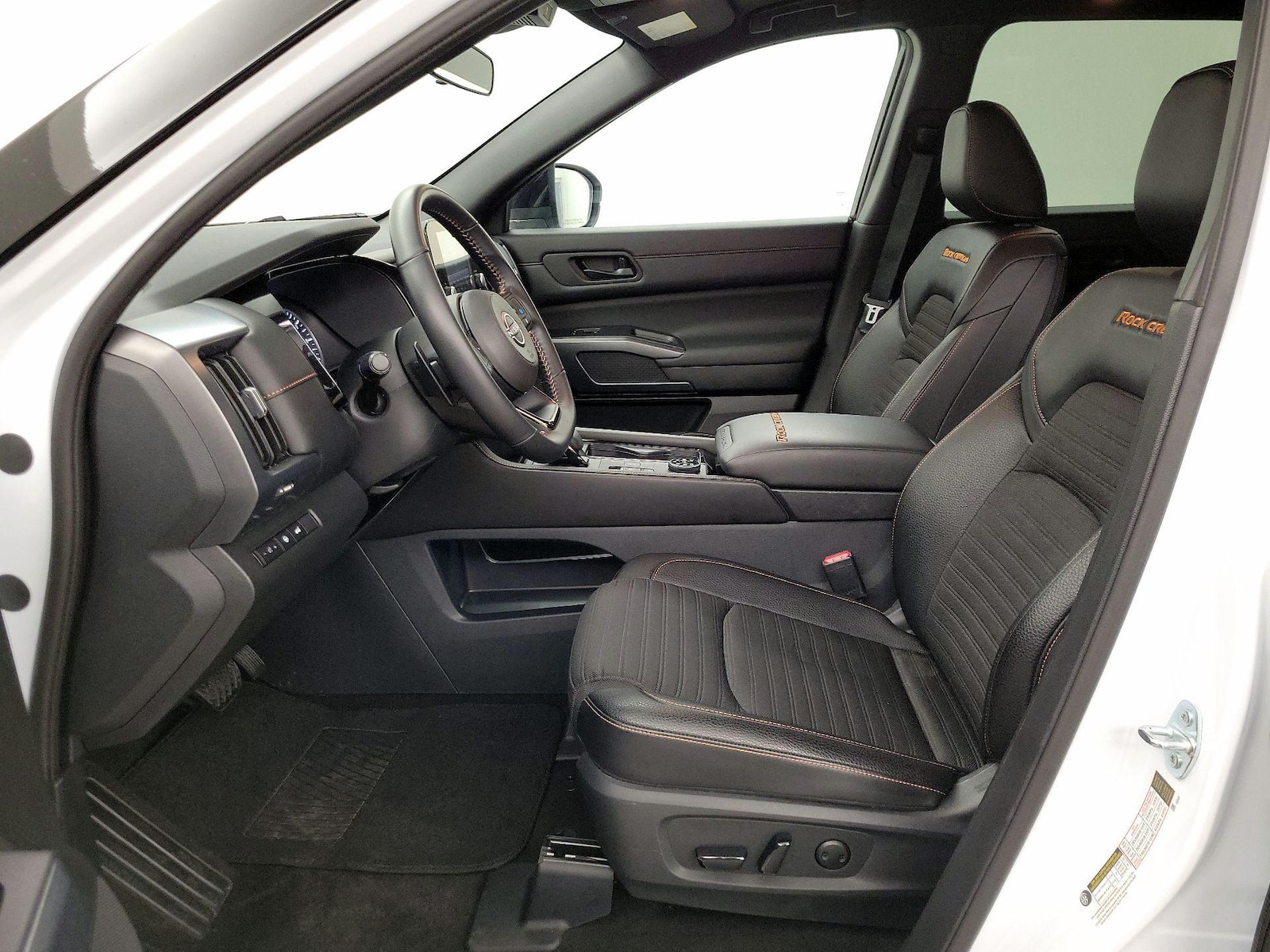 2025 Nissan Pathfinder Rock Creek - Photo 12