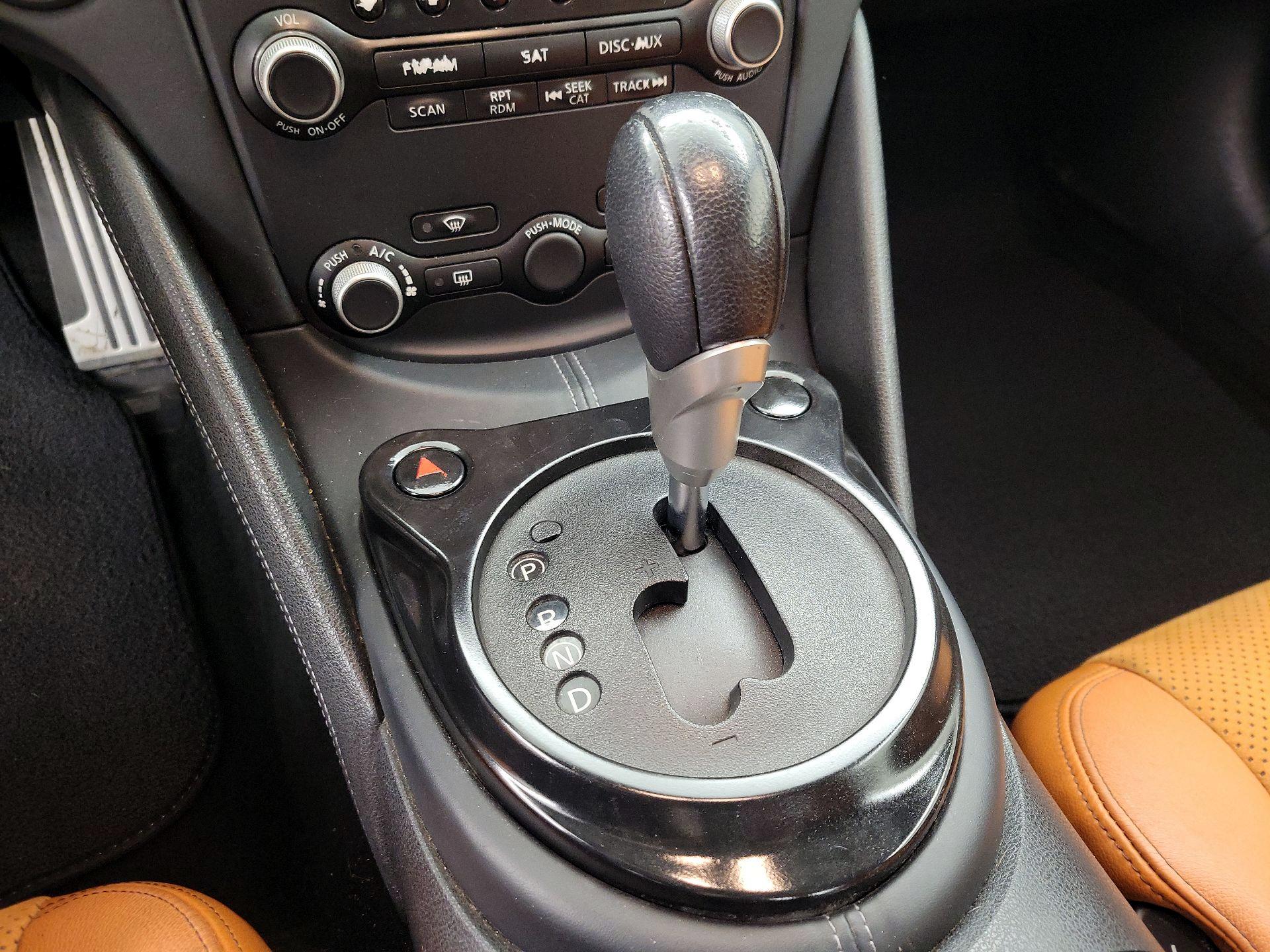 Thumbnail: 2016 Nissan Z - 17