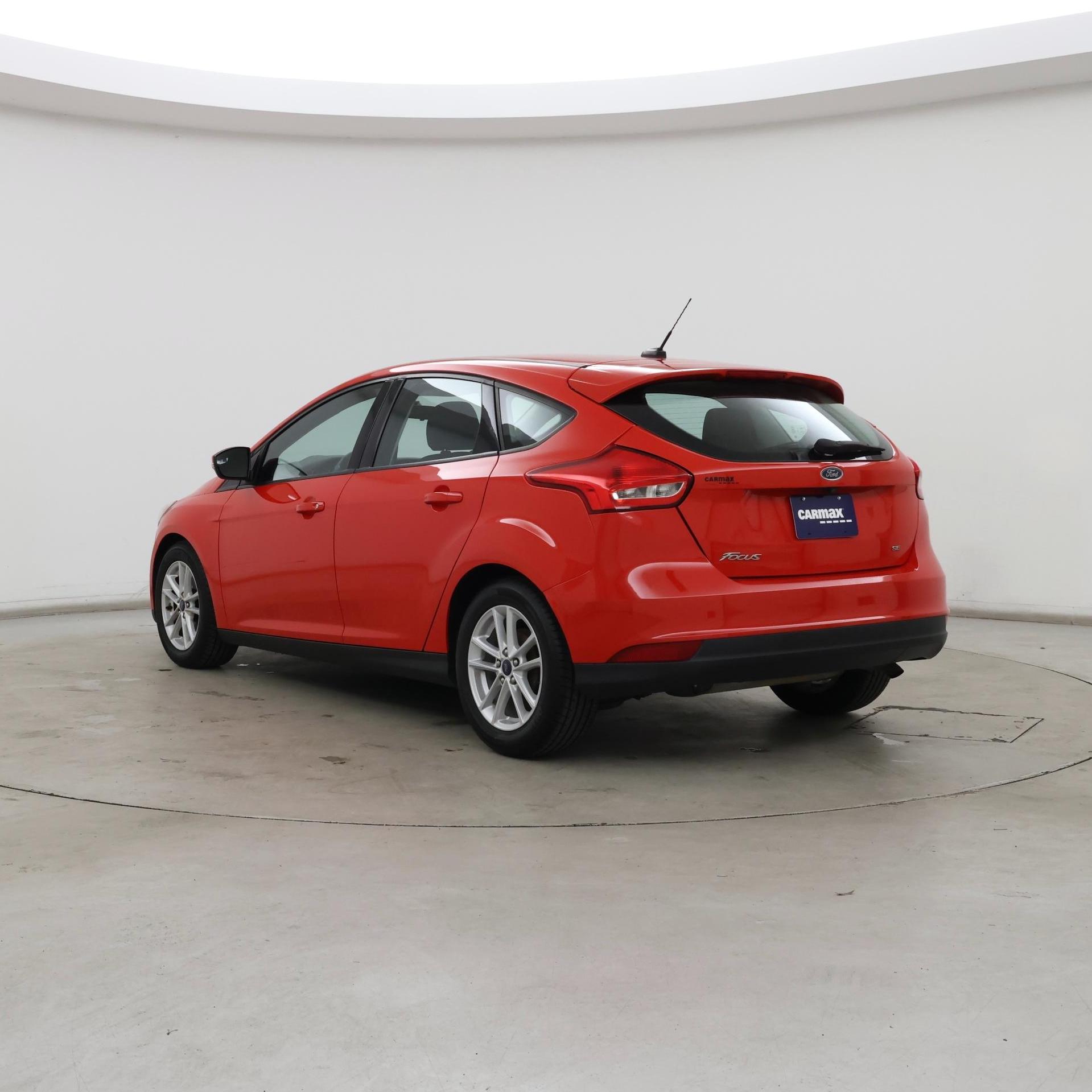 Thumbnail: 2017 Ford Focus - 2