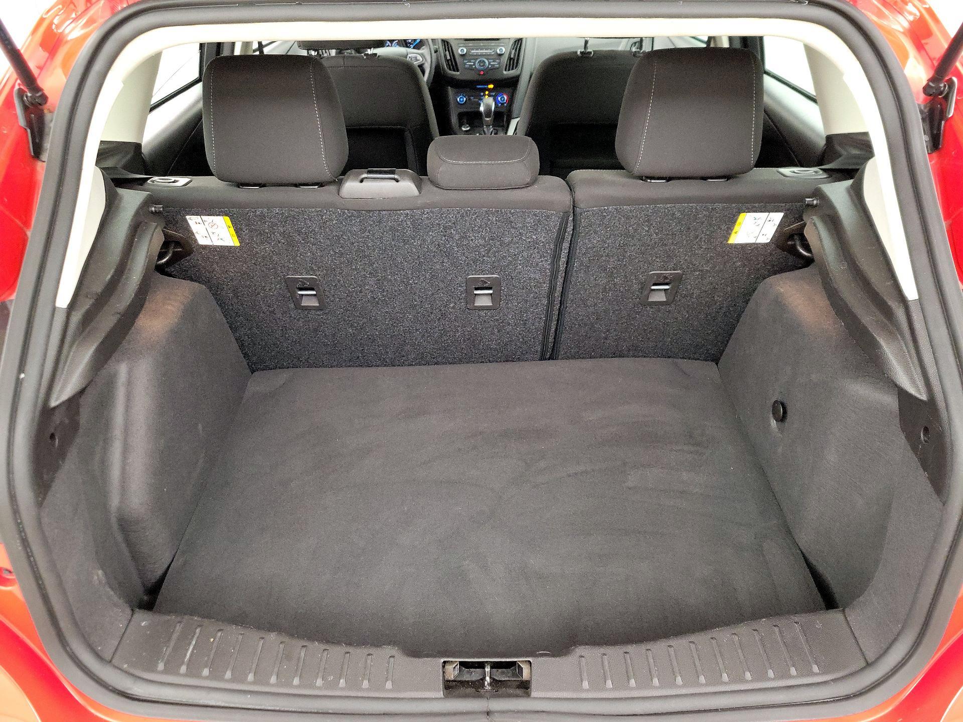 Thumbnail: 2017 Ford Focus - 20