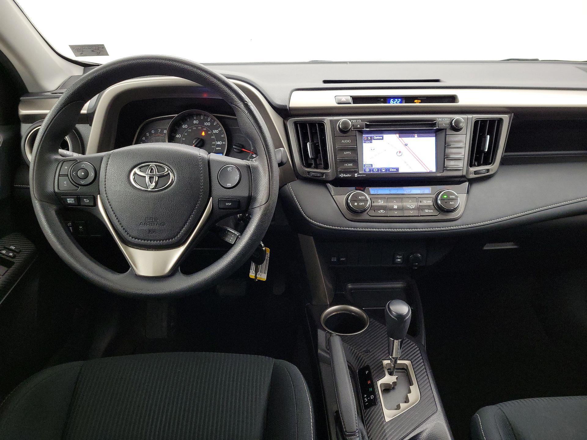 Thumbnail: 2015 Toyota RAV4 - 9