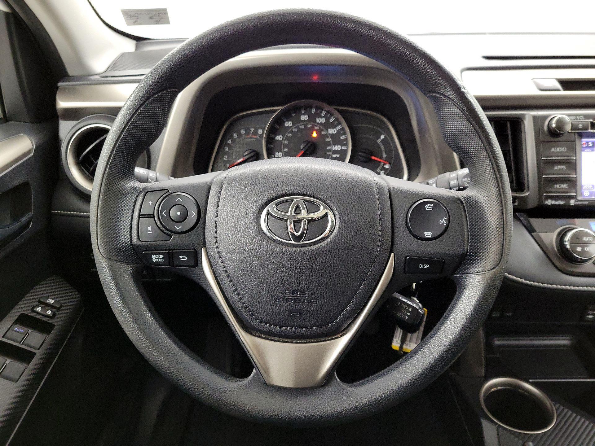 Thumbnail: 2015 Toyota RAV4 - 10