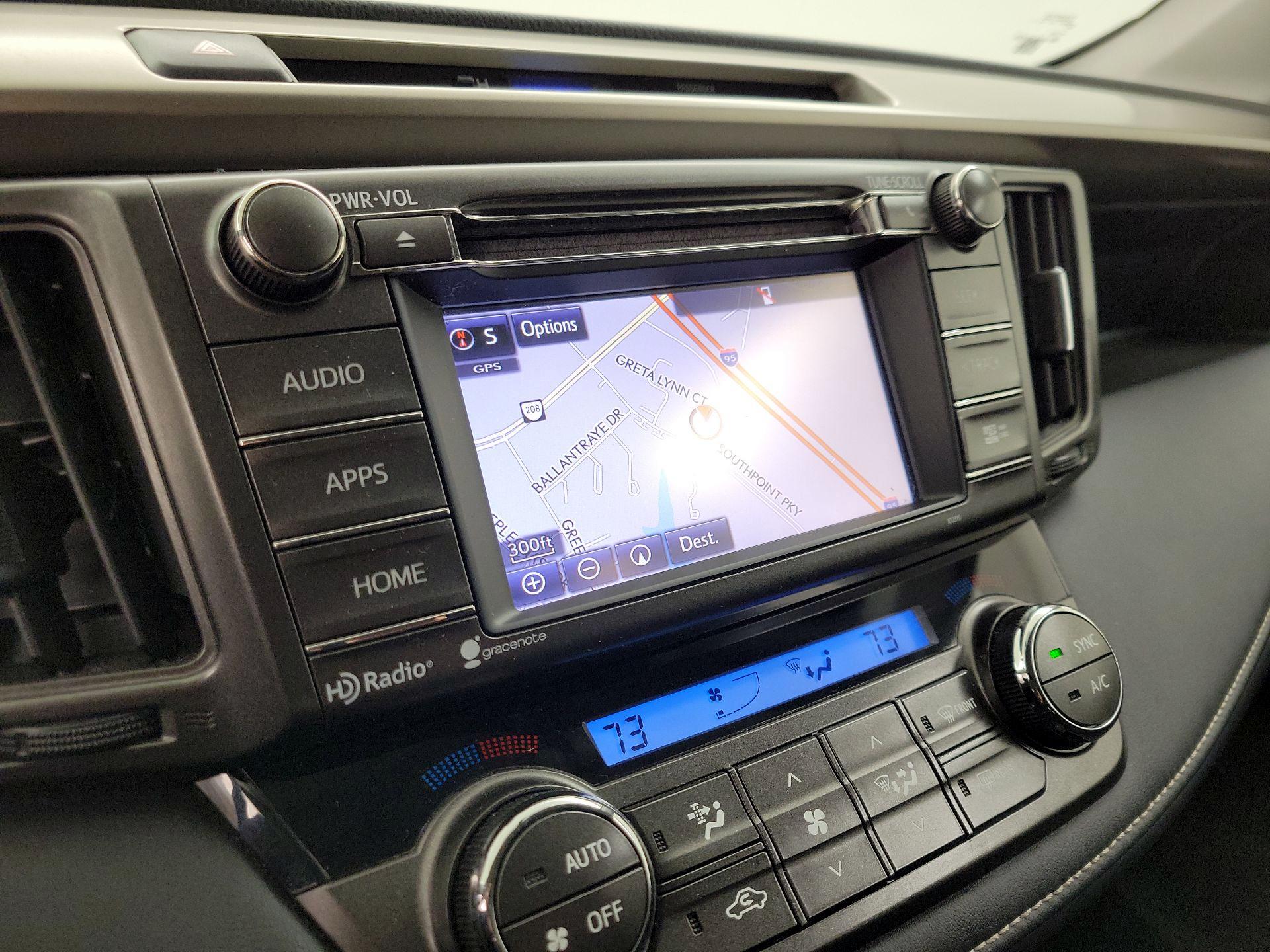 Thumbnail: 2015 Toyota RAV4 - 14