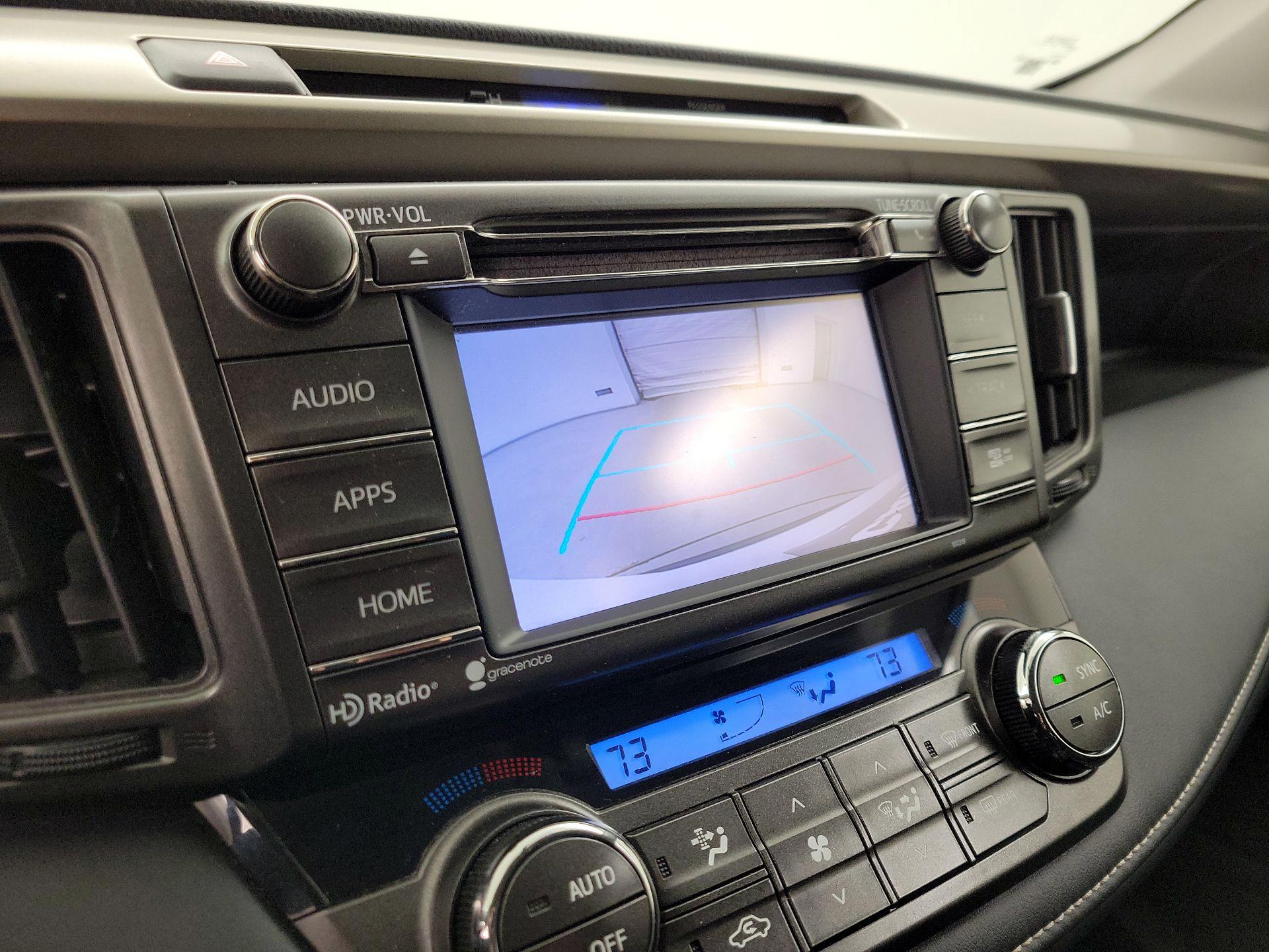 Thumbnail: 2015 Toyota RAV4 - 15