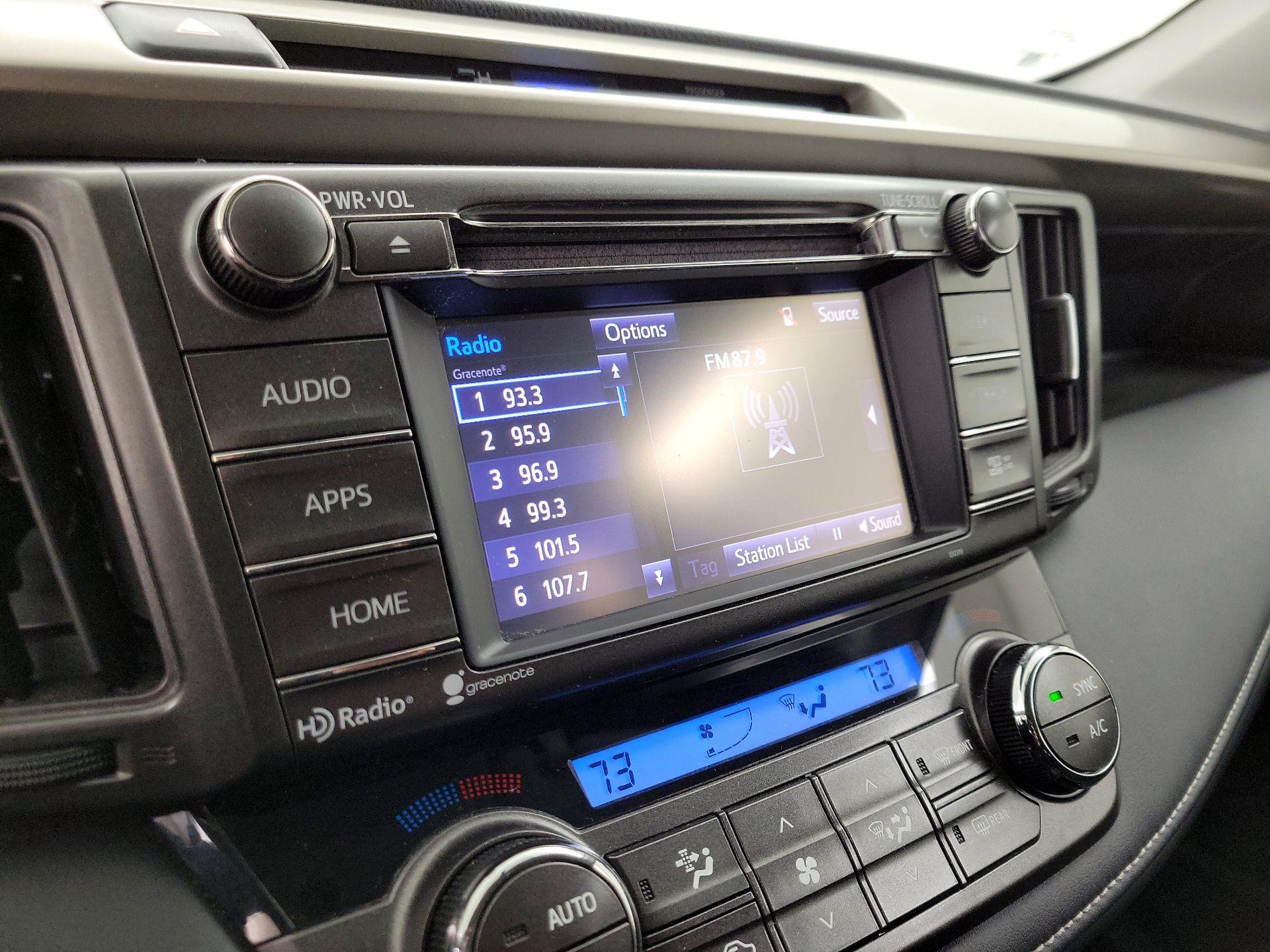 Thumbnail: 2015 Toyota RAV4 - 16