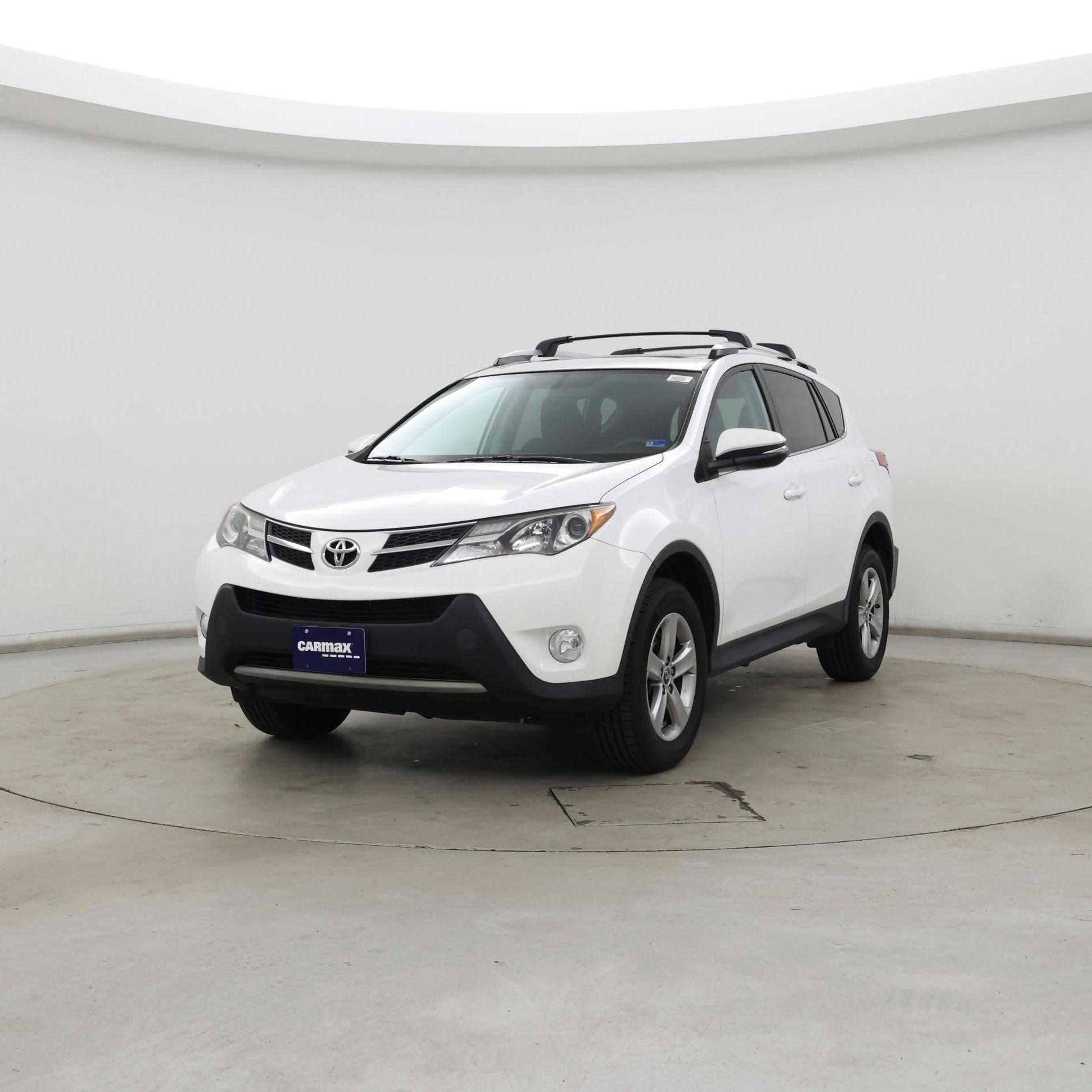 Thumbnail: 2015 Toyota RAV4 - 4