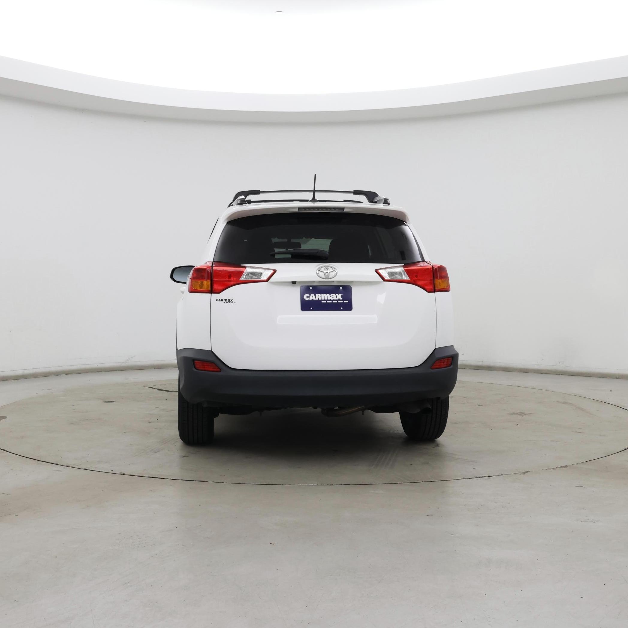 Thumbnail: 2015 Toyota RAV4 - 6