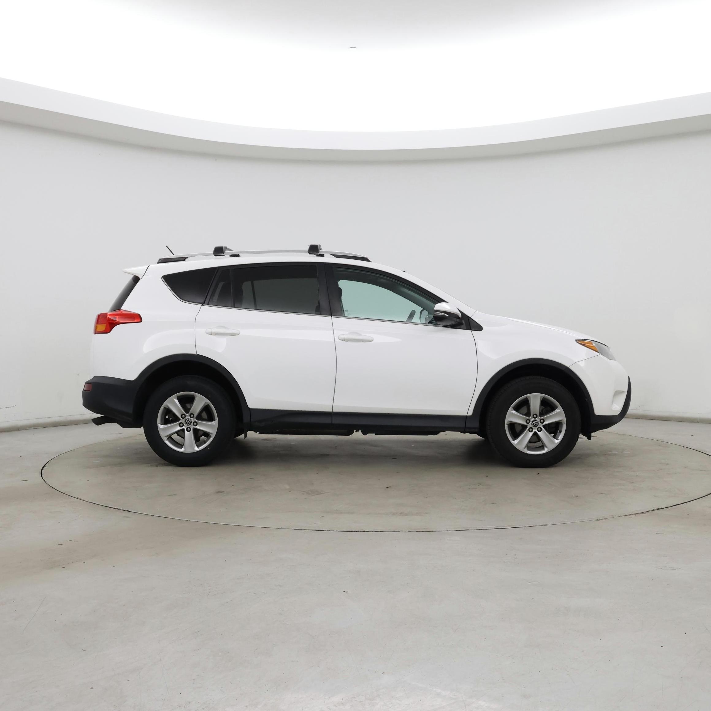 Thumbnail: 2015 Toyota RAV4 - 7