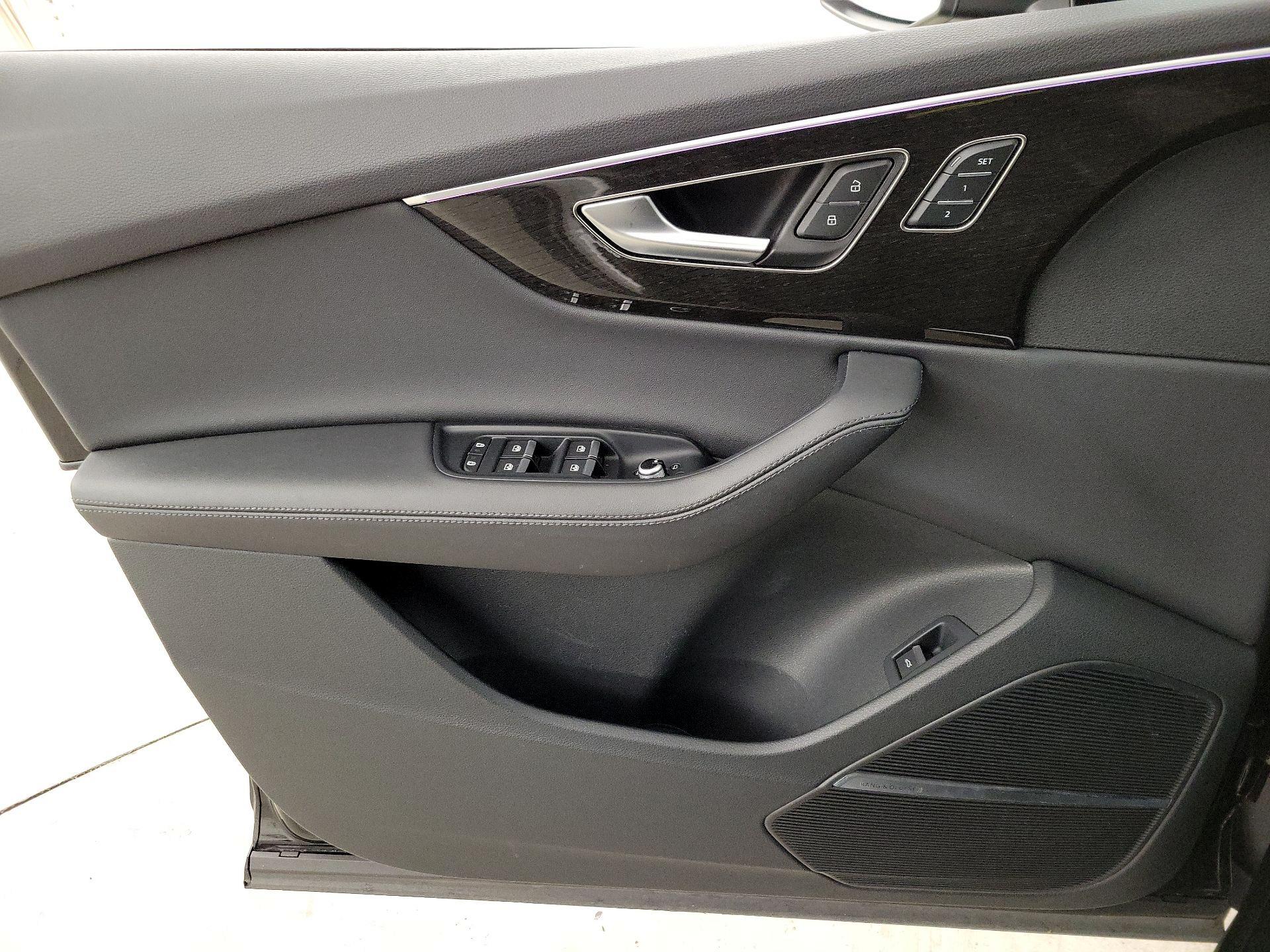 Thumbnail: 2024 Audi Q7 - 12