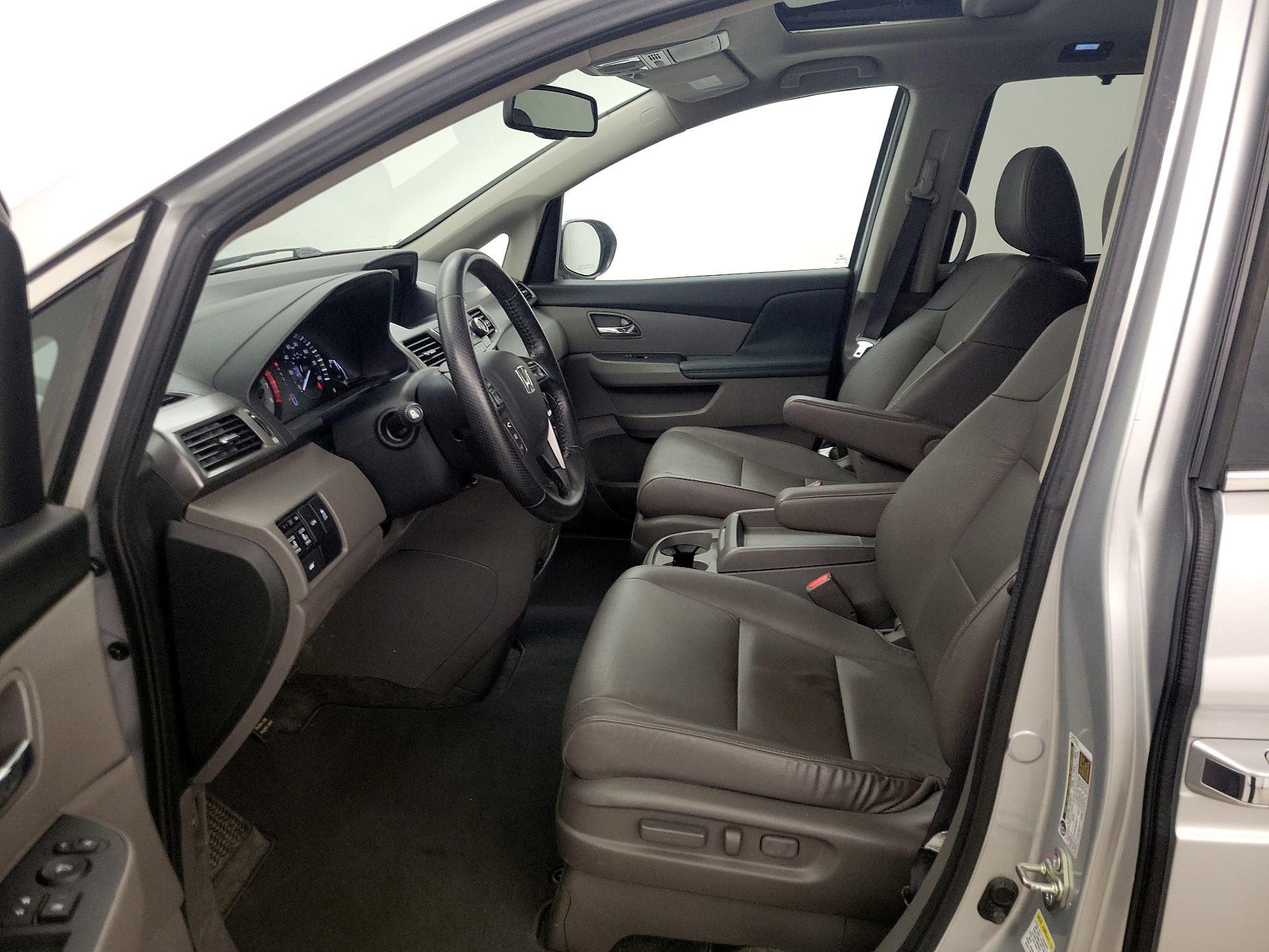 Thumbnail: 2015 Honda Odyssey - 11