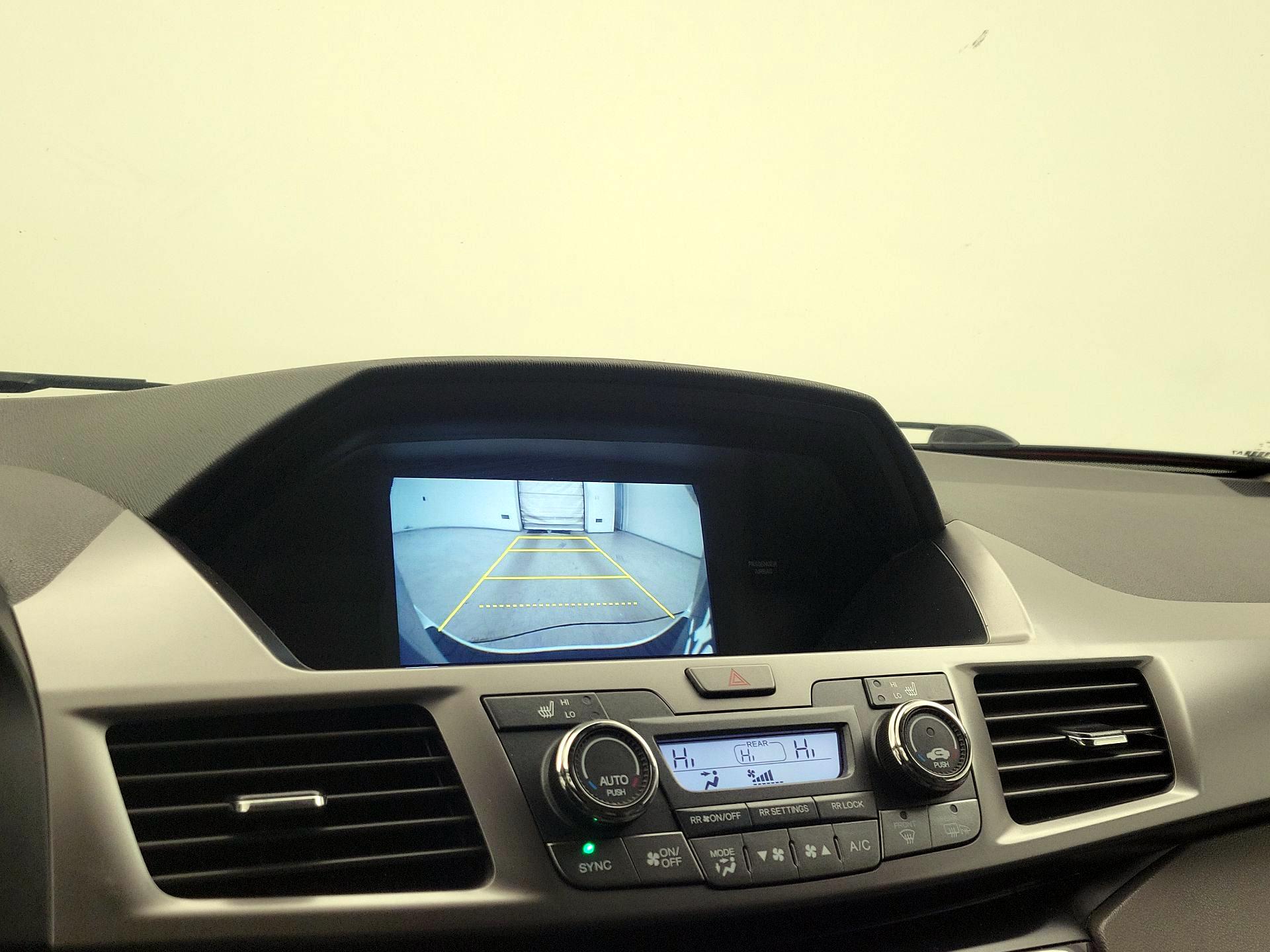 Thumbnail: 2015 Honda Odyssey - 15