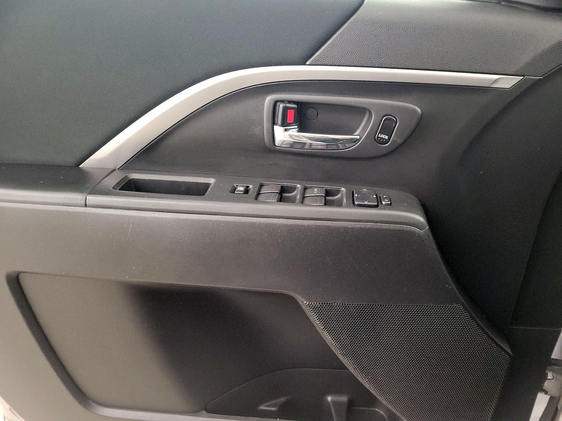 Thumbnail: 2014 Mazda Mazda5 - 12