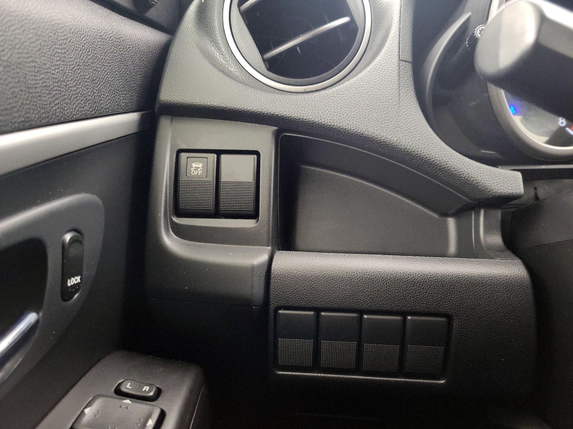 Thumbnail: 2014 Mazda Mazda5 - 13