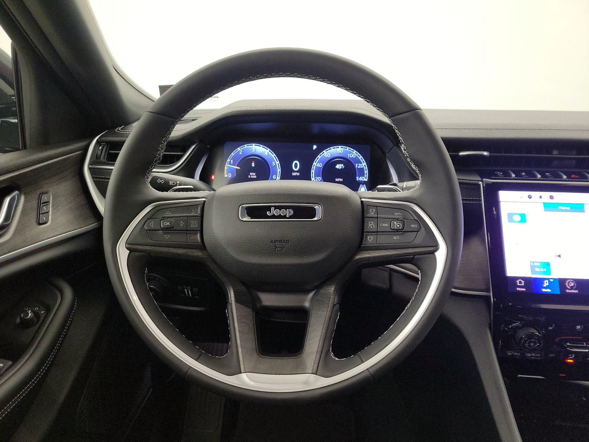 Thumbnail: 2025 Jeep Grand Cherokee - 10