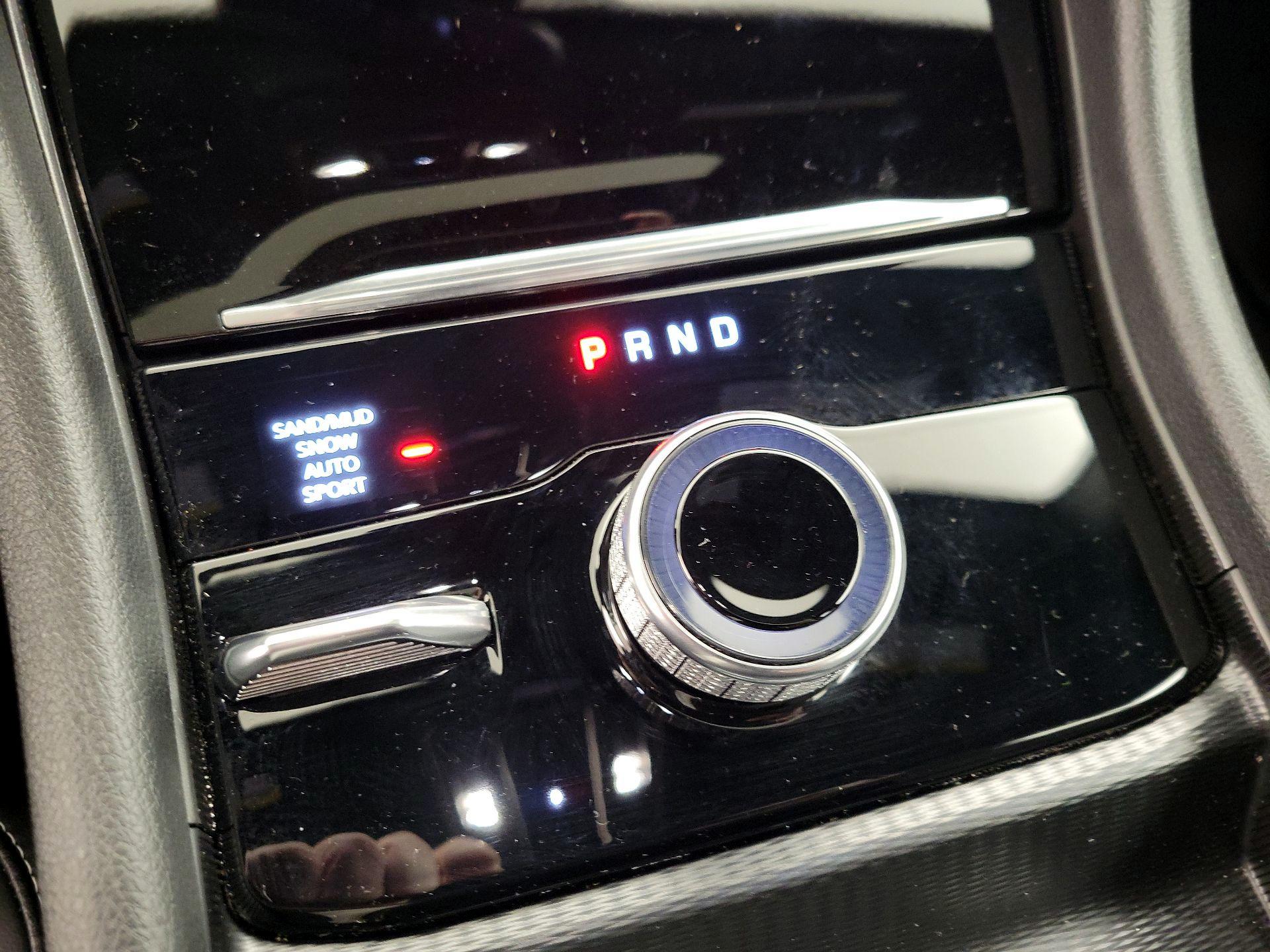 Thumbnail: 2025 Jeep Grand Cherokee - 18