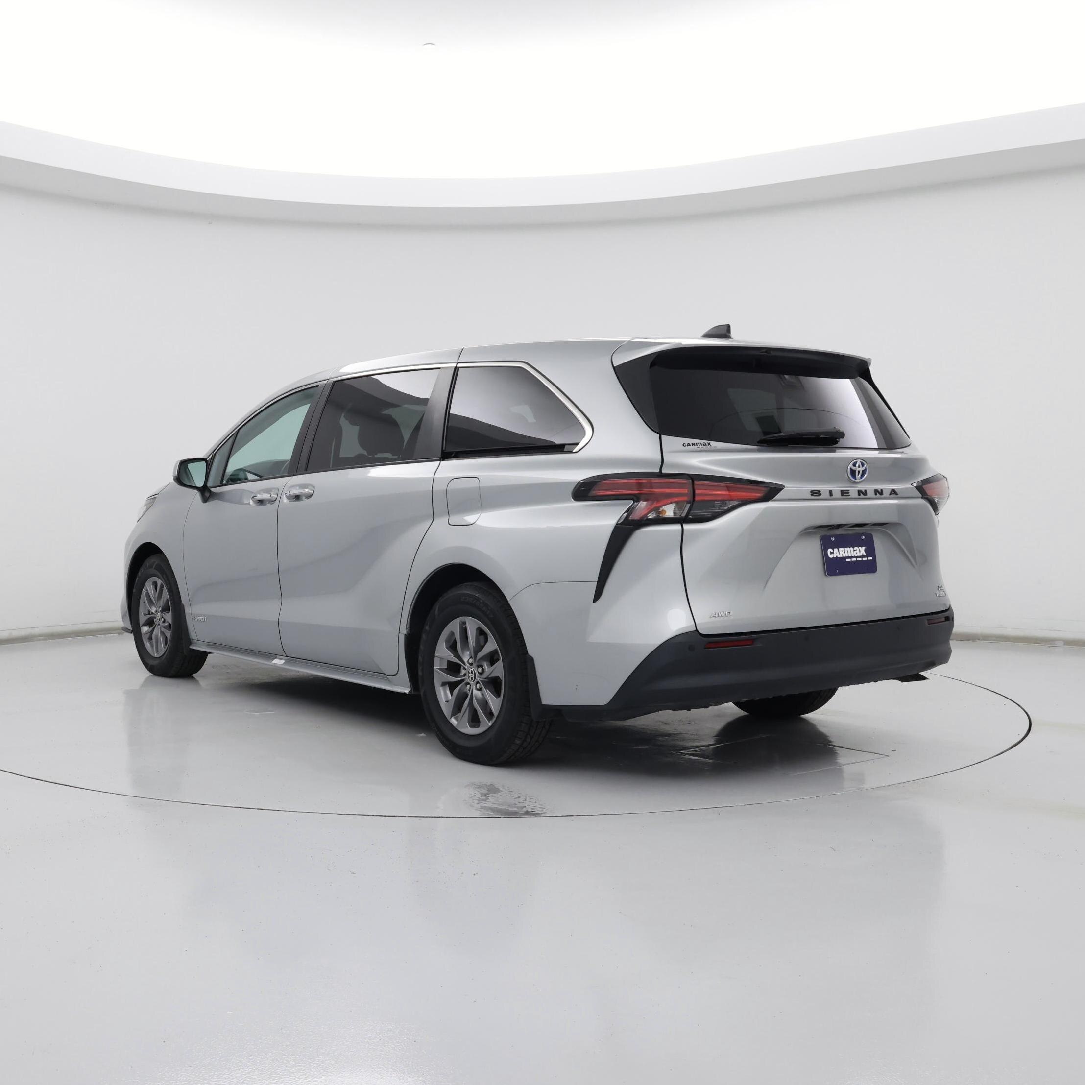 Thumbnail: 2021 Toyota Sienna - 2