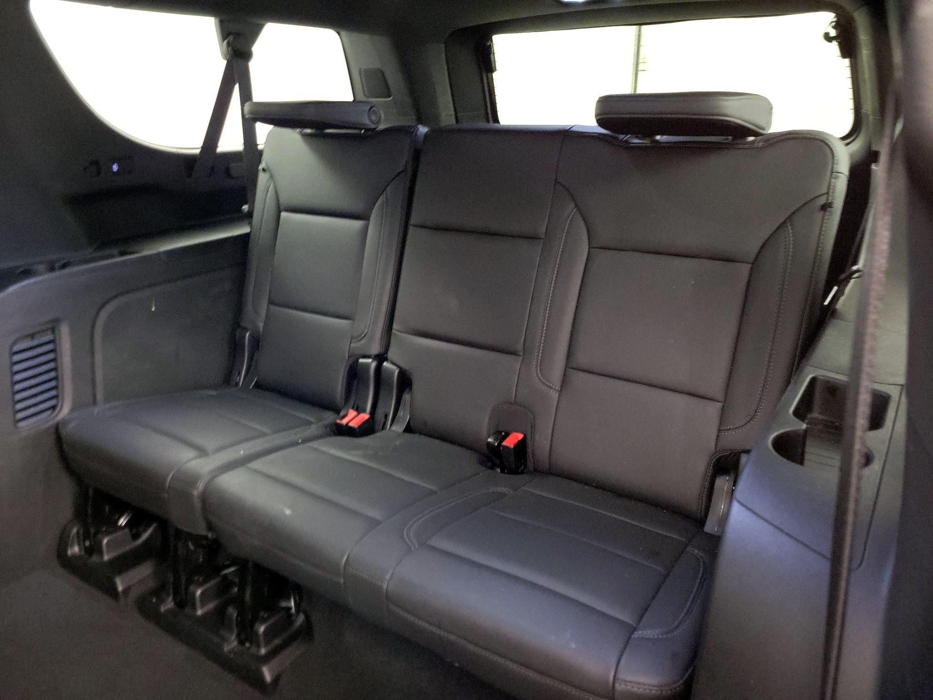 Thumbnail: 2022 Chevrolet Suburban - 20