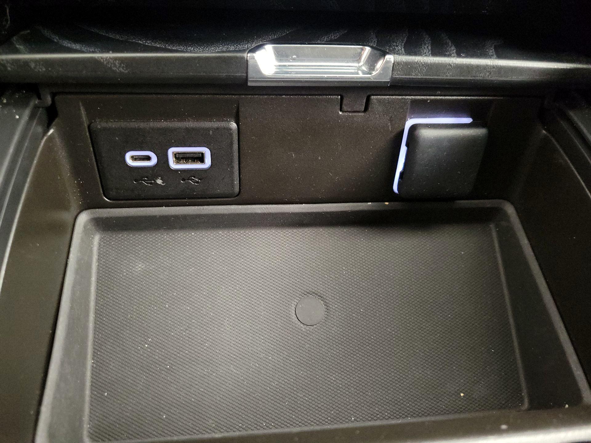 Thumbnail: 2023 GMC Yukon - 18